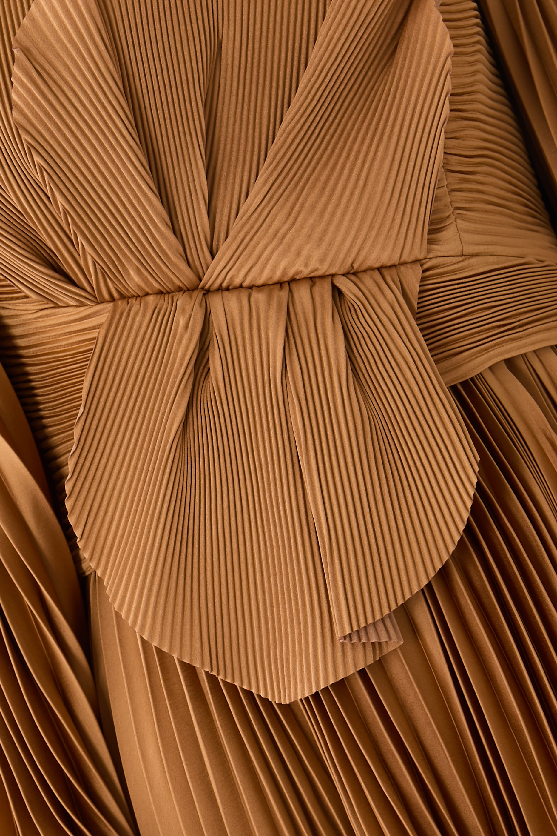 فستان نيوتوفت قصير