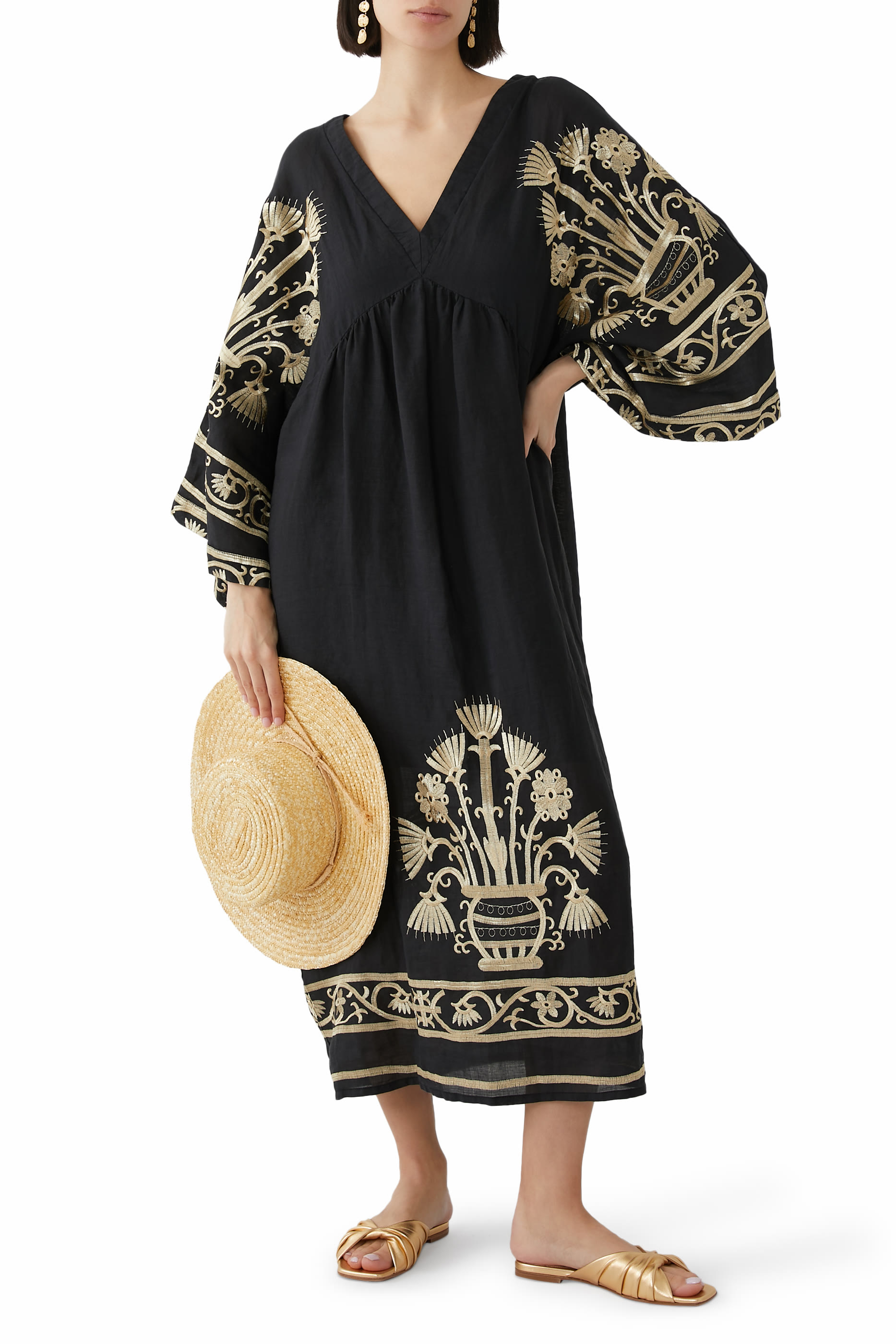 فستان متوسط الطول بأكمام طويلة وياقة على شكل حرف V