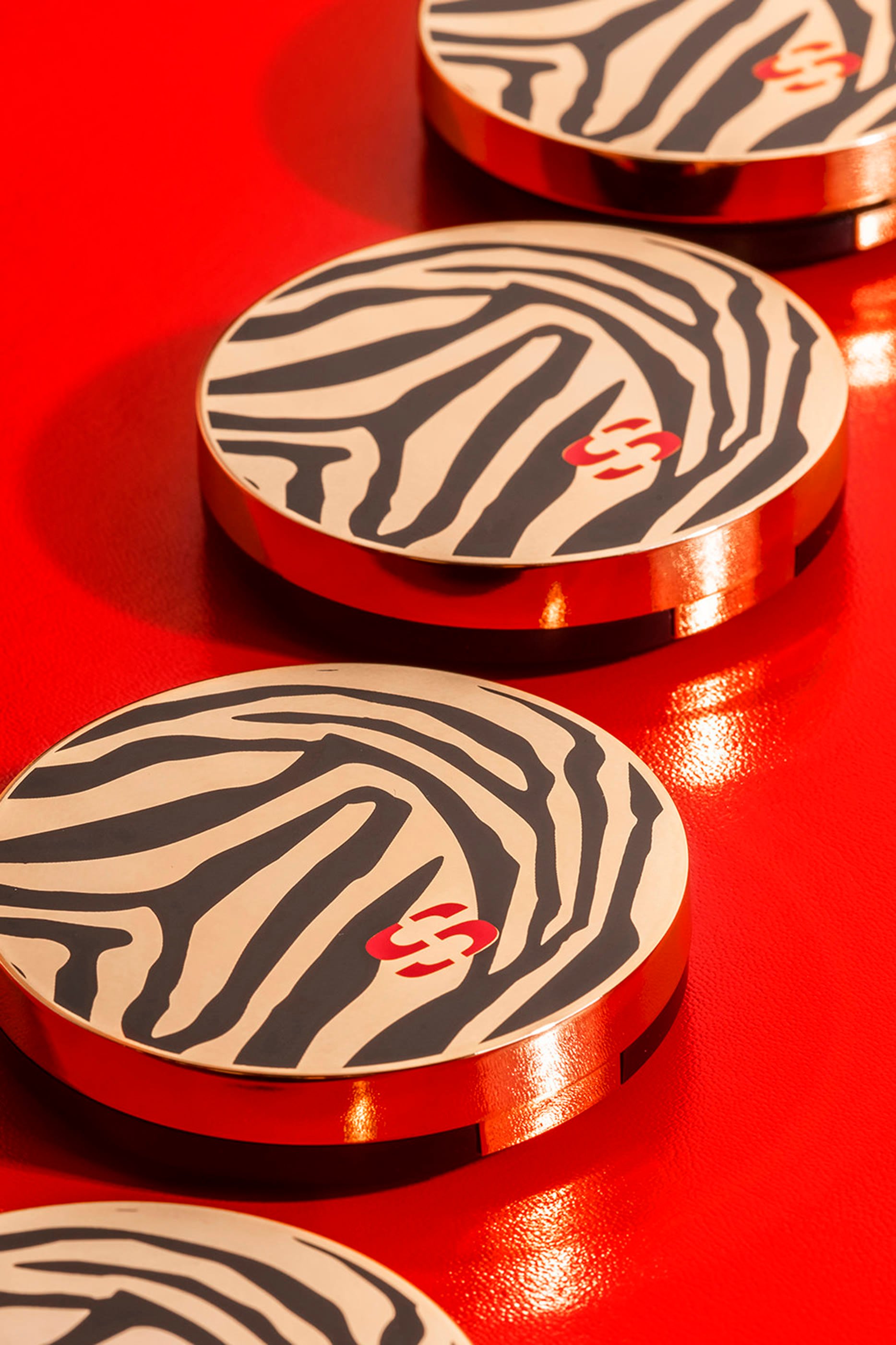 بودرة مضغوطة فيتو