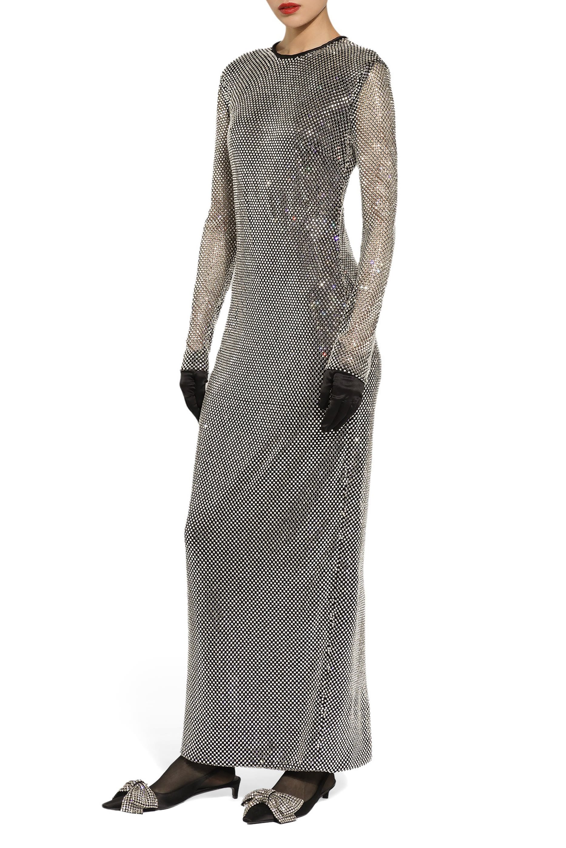 فستان طويل قماش شبكي مرصع بالكريستال