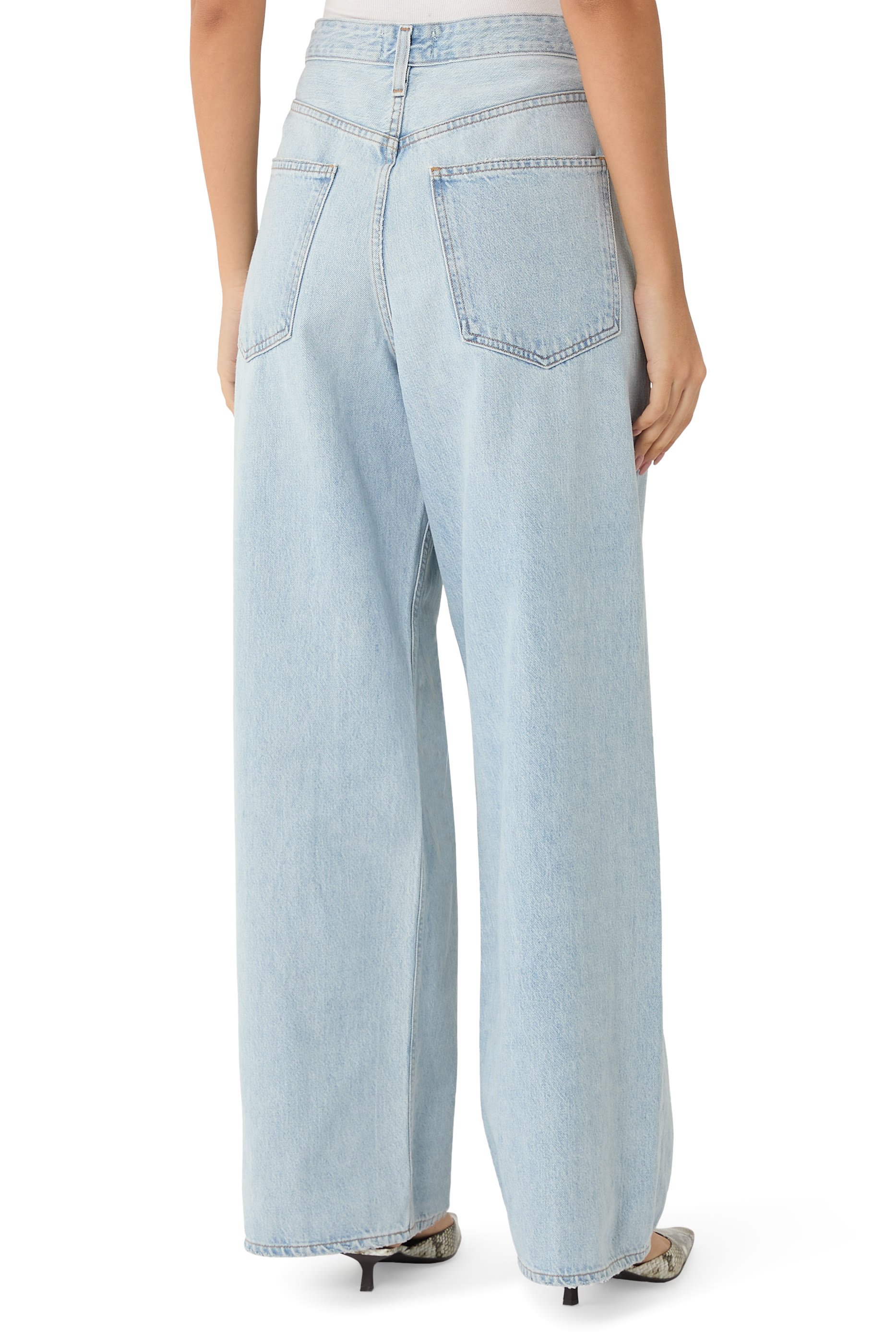 بنطال جينز فانا بتفاصيل مطوية