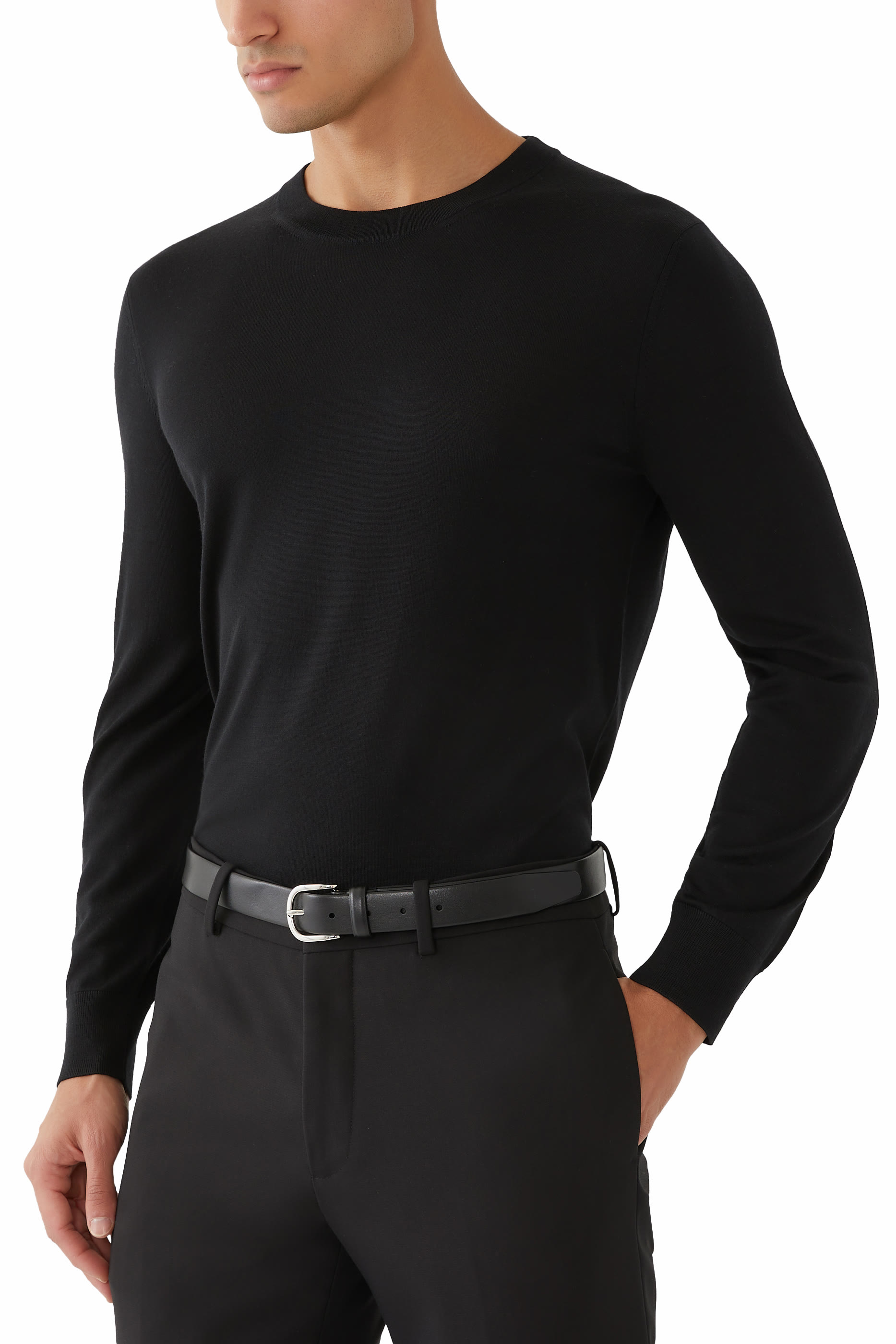 حزام بإبزيم بتصميم مستدير