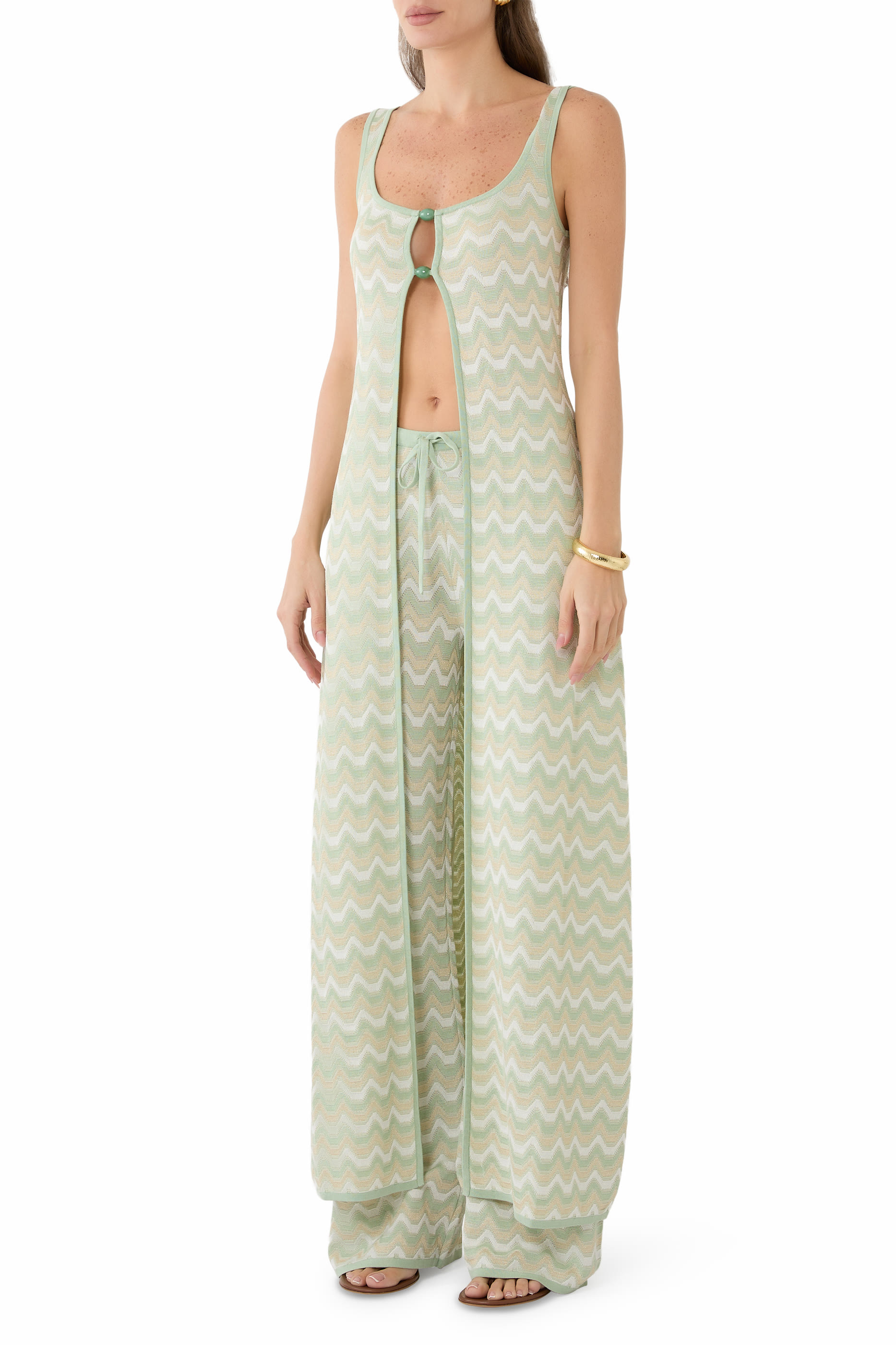 بلوزة فارا طويلة بنقشة خطوط شيفرون