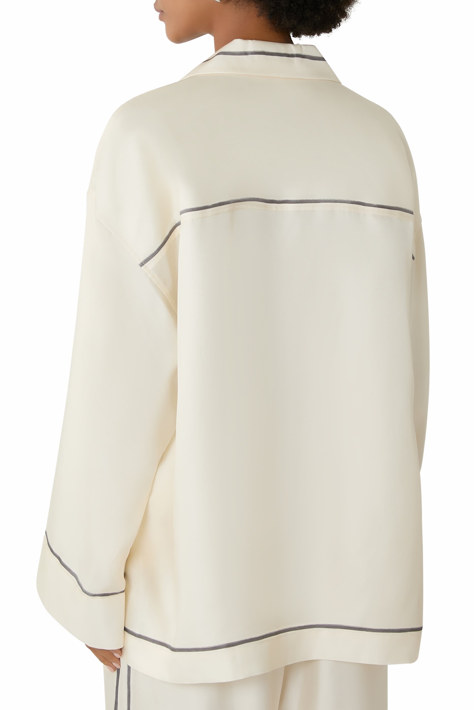 قميص بطبعة بوردر وقصة فضفاضة بأزرار للإغلاق