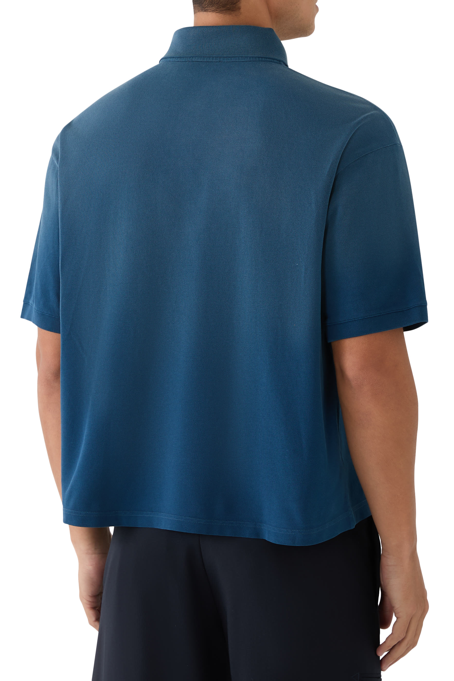 قميص بولو باهت بشعار الماركة