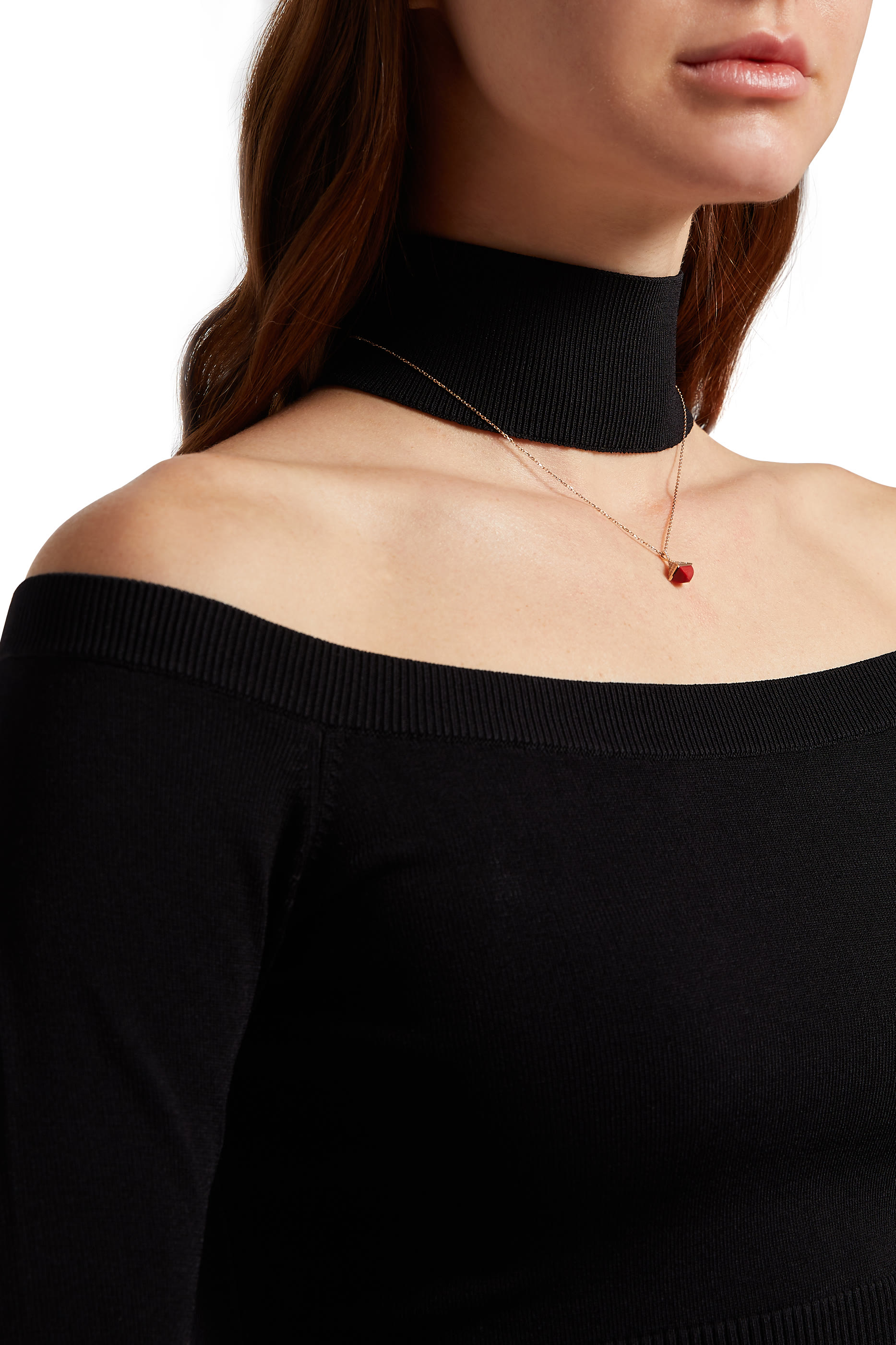 قلادة كلو ريف بدلاية صغيرة مرصعة بالماس والمرجان الأحمر ذهب وردي عيار 18