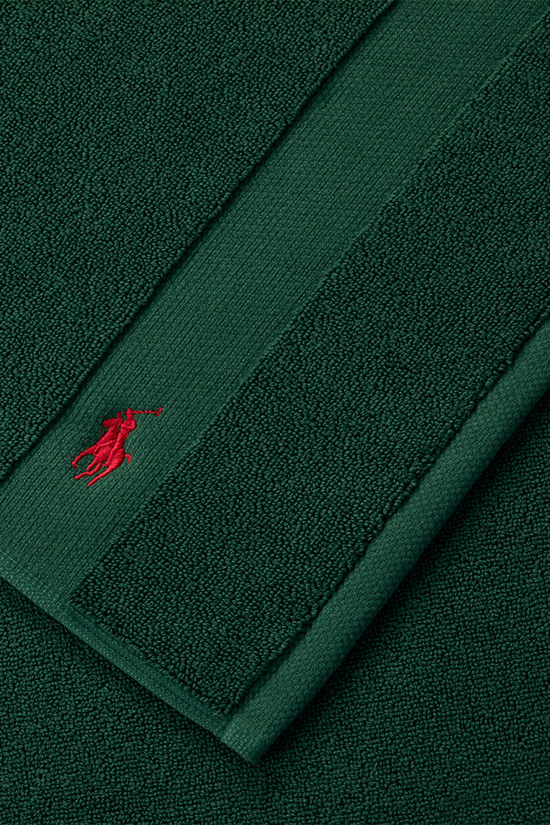 دواسة حمام بشعار الماركة