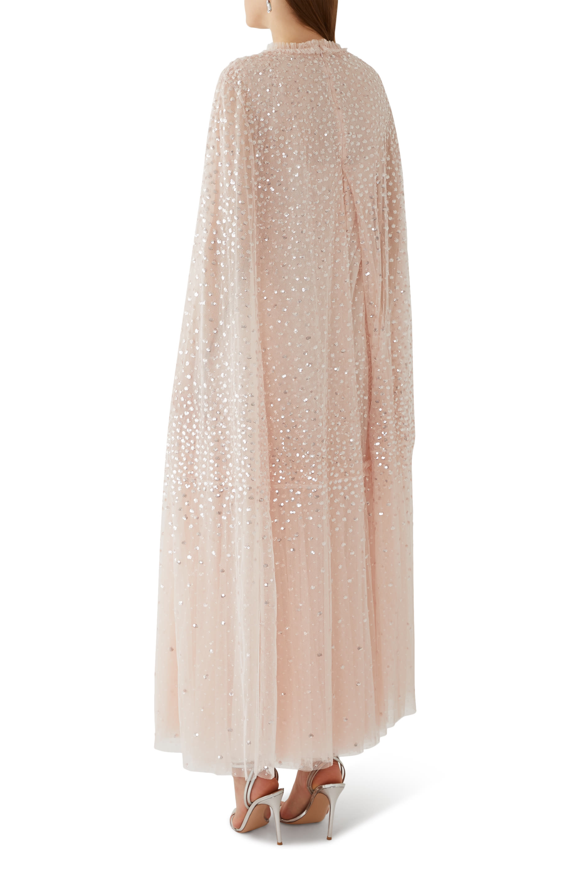 فستان بكاب وبطيات مع نقشة نقاط متناثرة