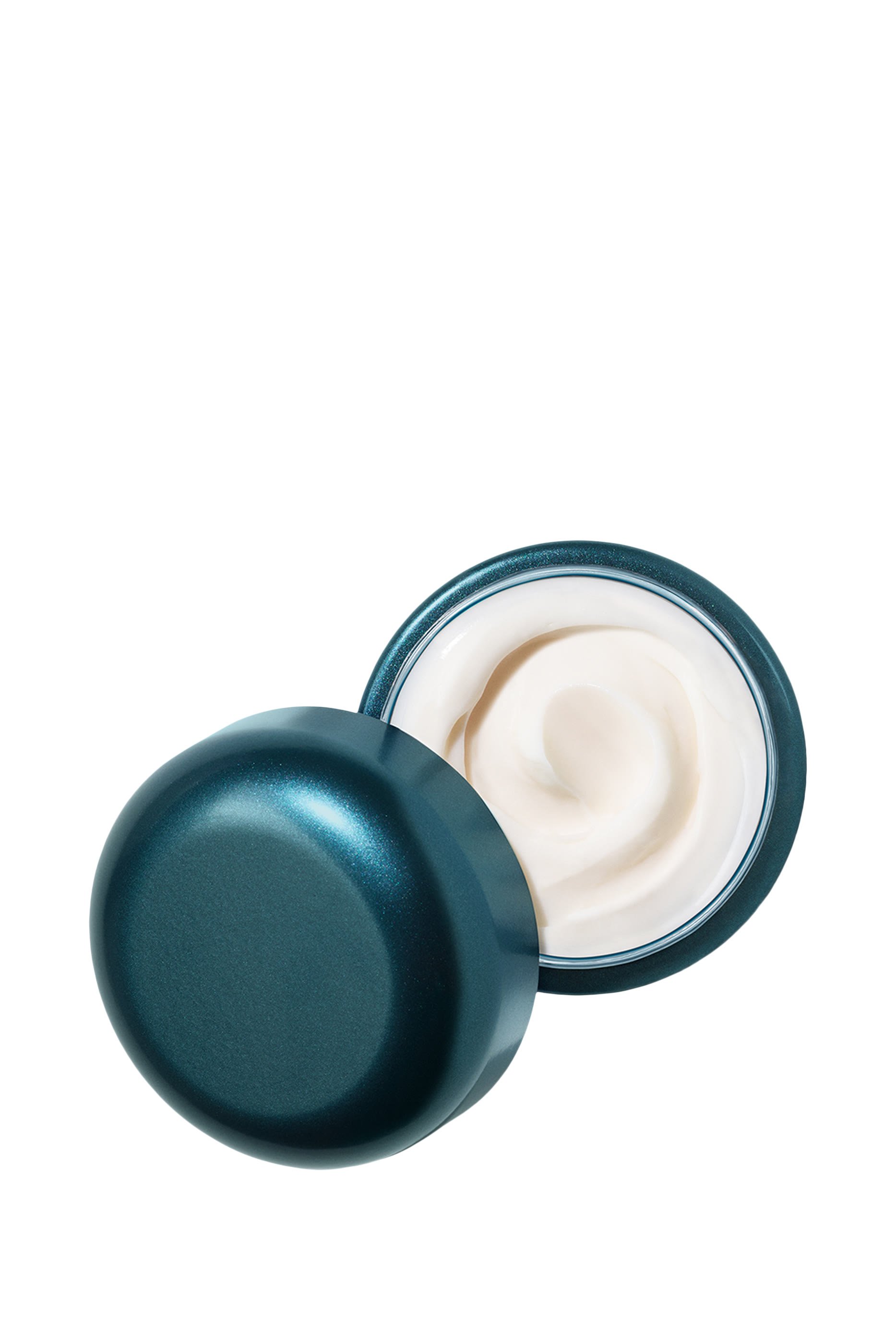 كريم ليلي لتجديد البشرة