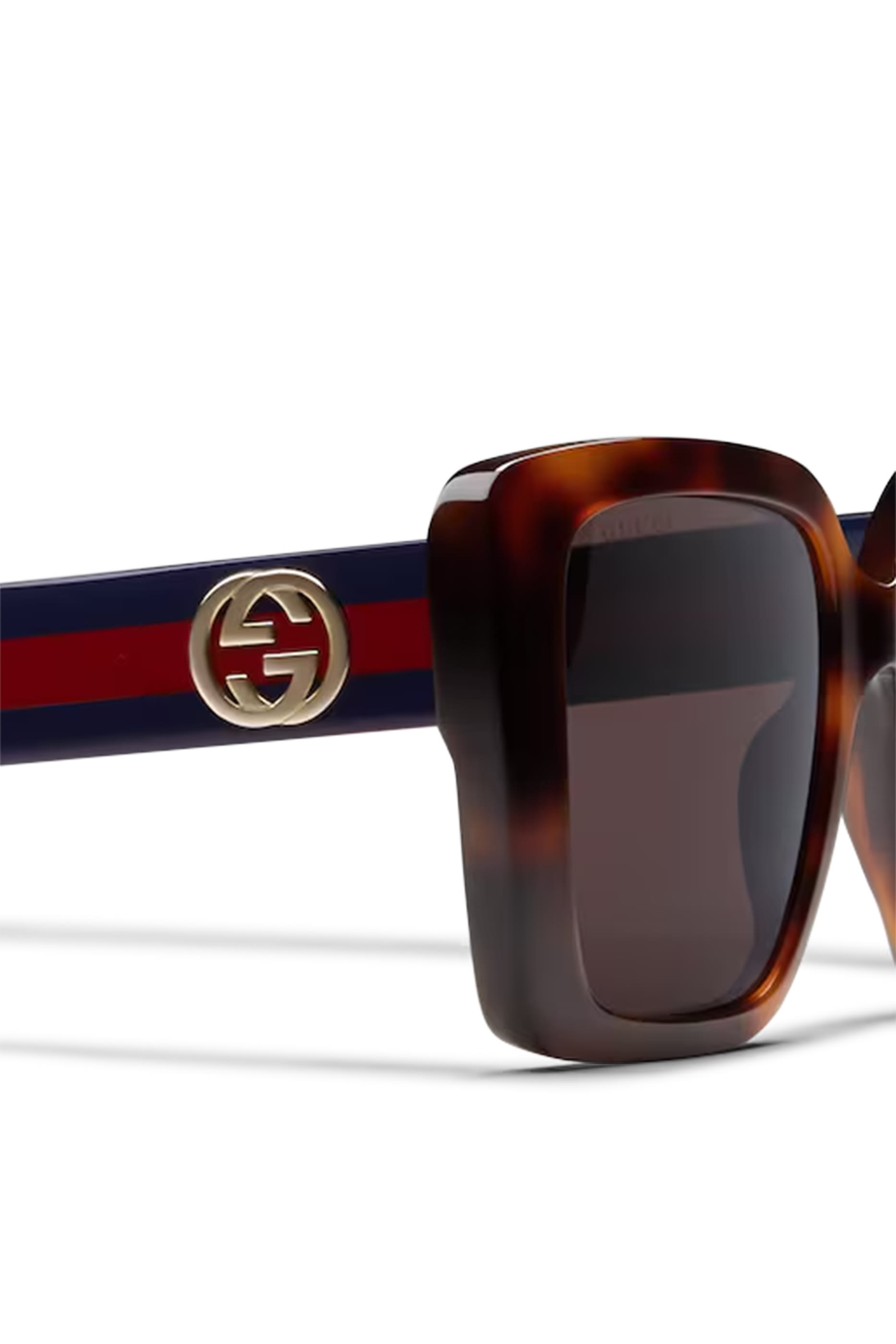 نظارة شمسية بإطار مربع