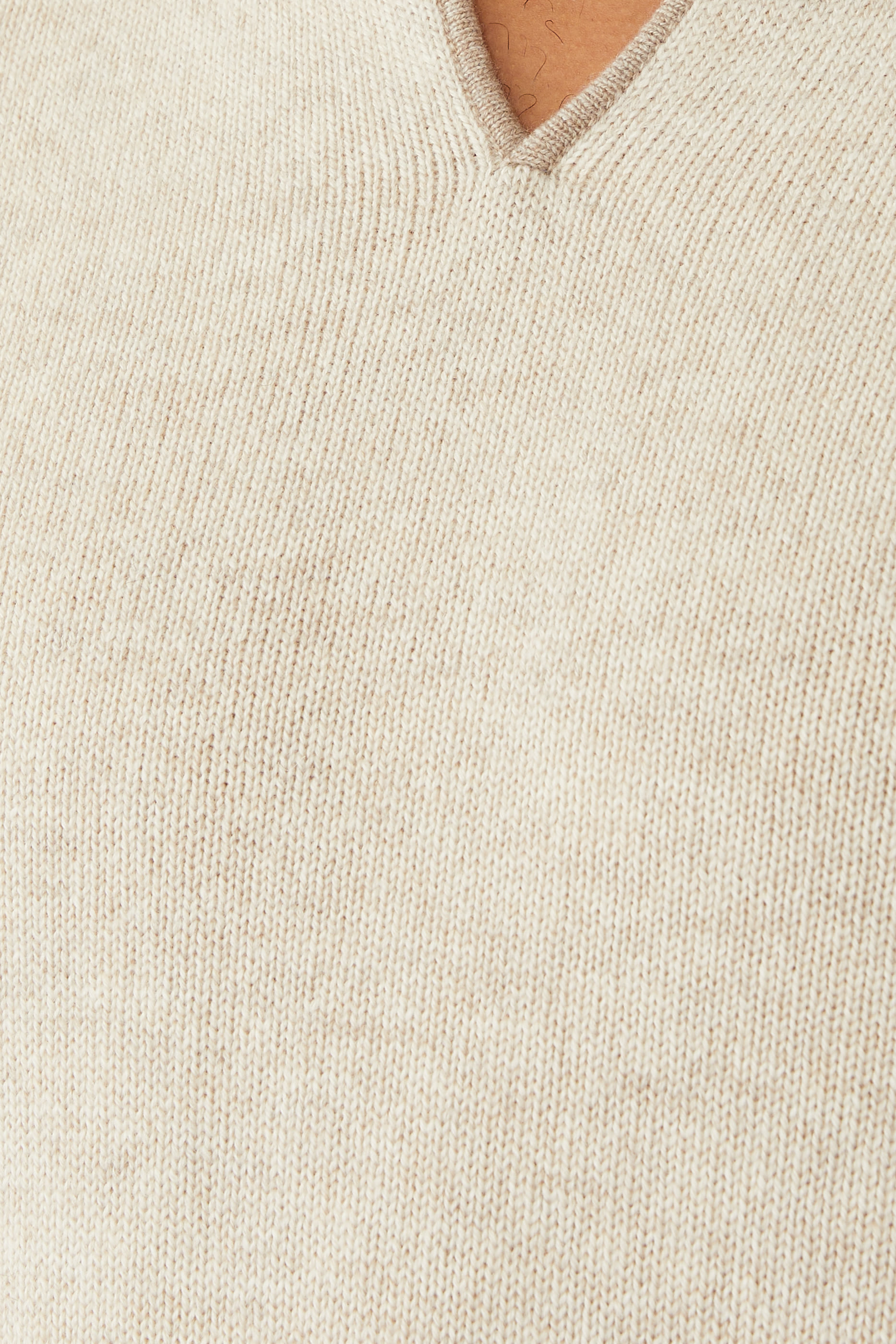 سترة بولو إيلين بياقة V