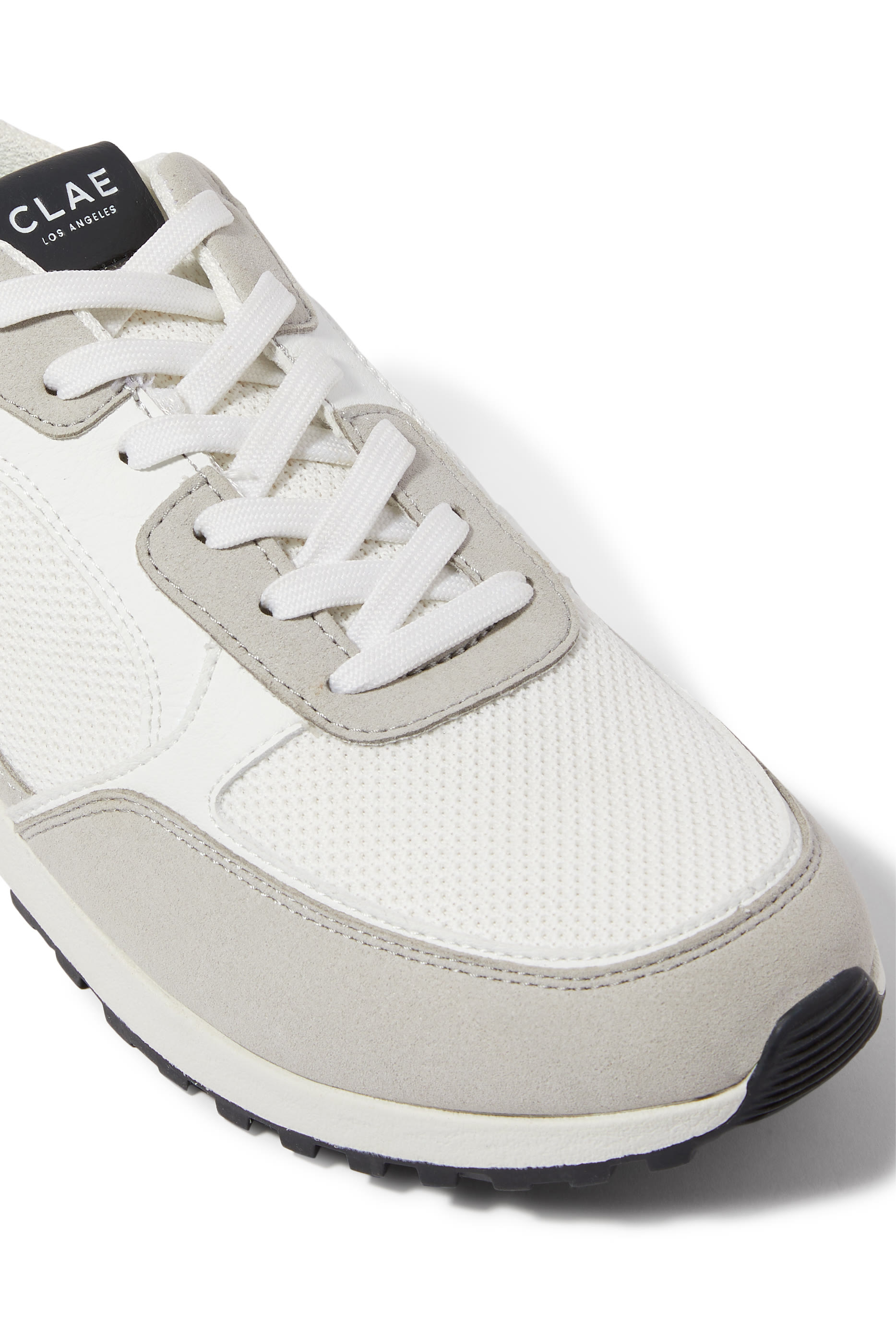 سنيكرز جوشوا