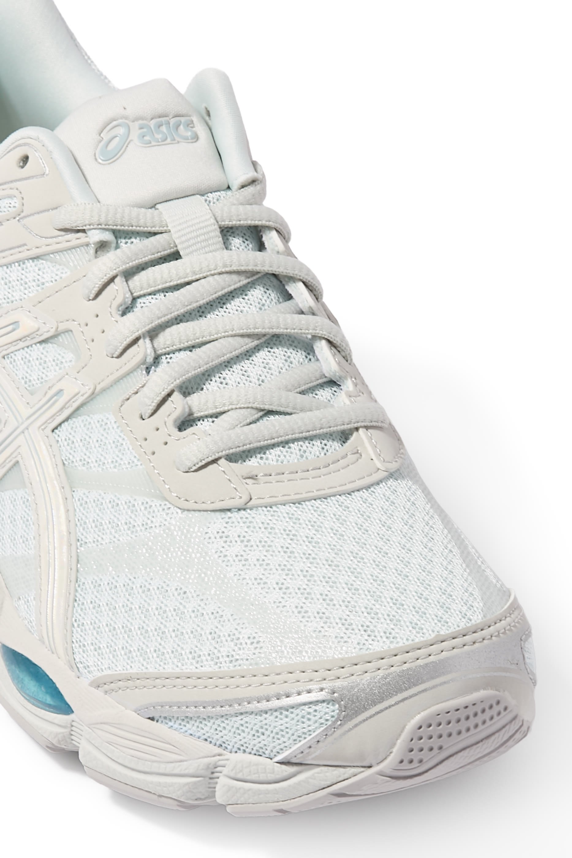 سنيكرز جل كومولوس 16