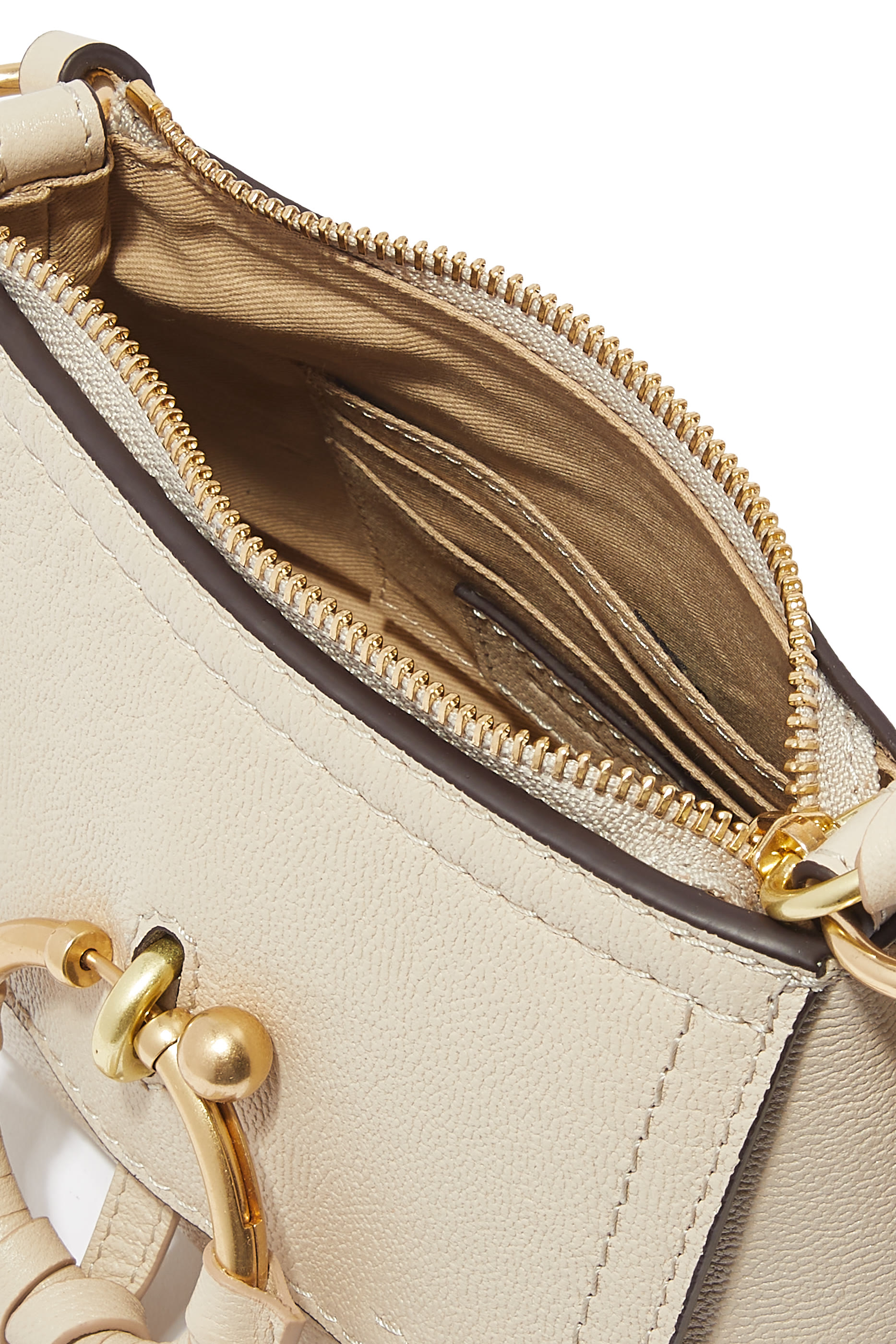 حقيبة كروس جوان صغيرة