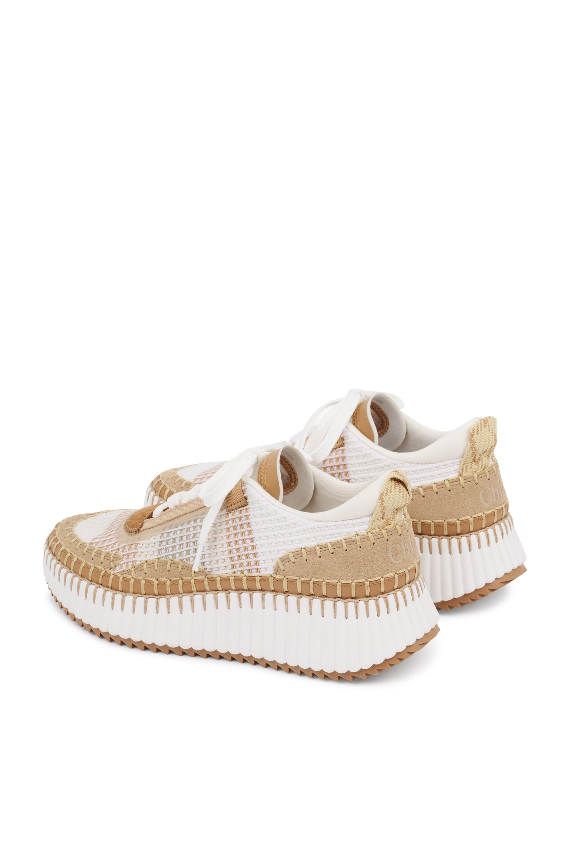 سنيكرز ناما