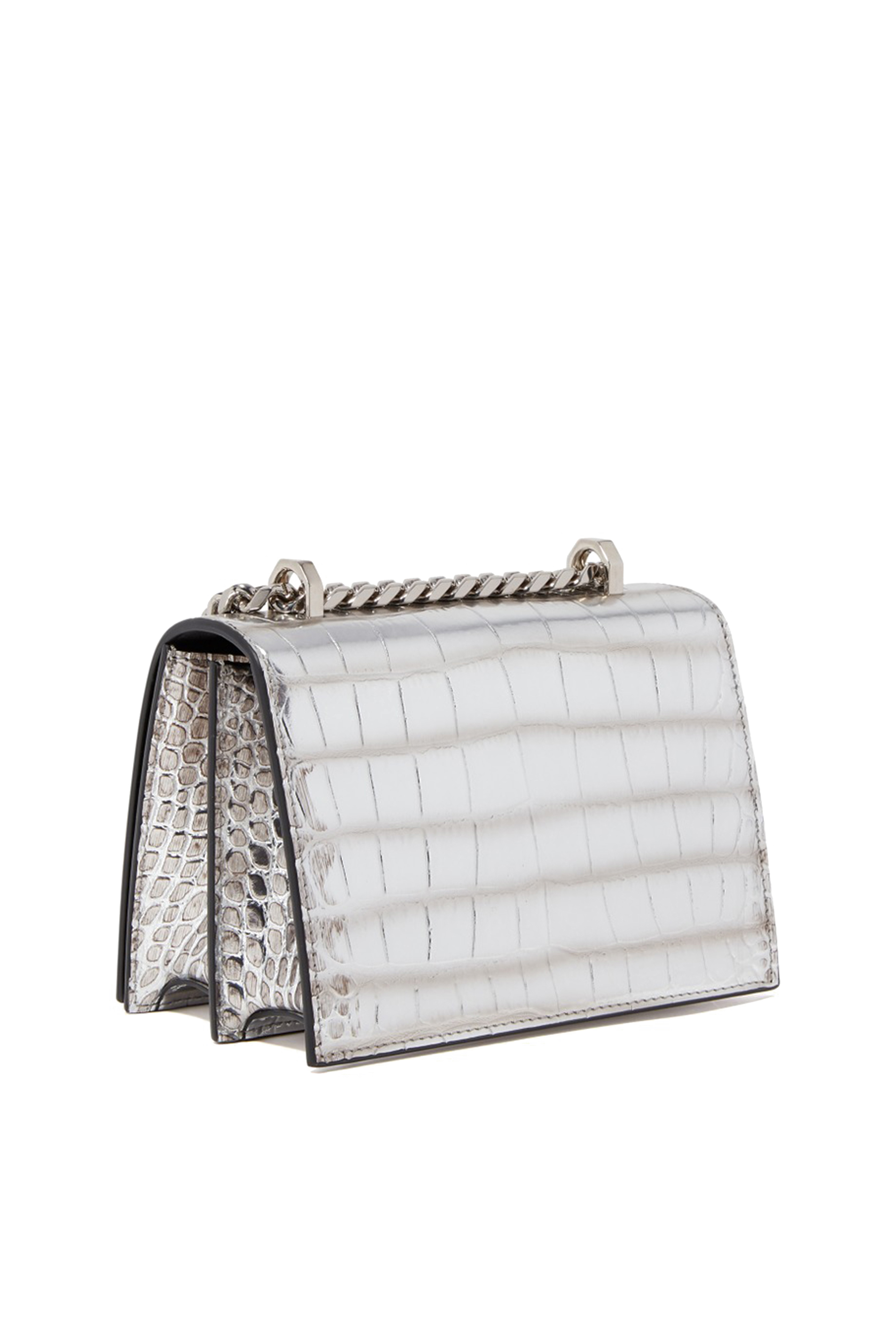 حقيبة ساتشل صغيرة مرصعة بالجواهر