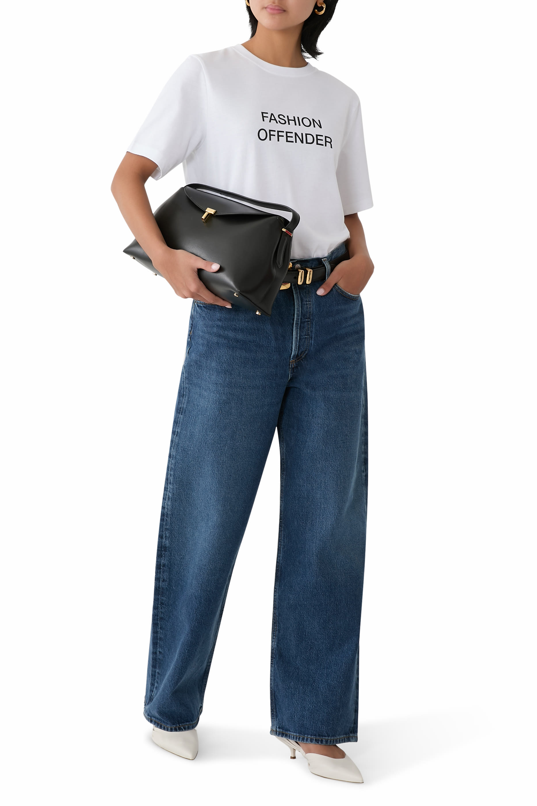 تيشيرت بنقشة شعار