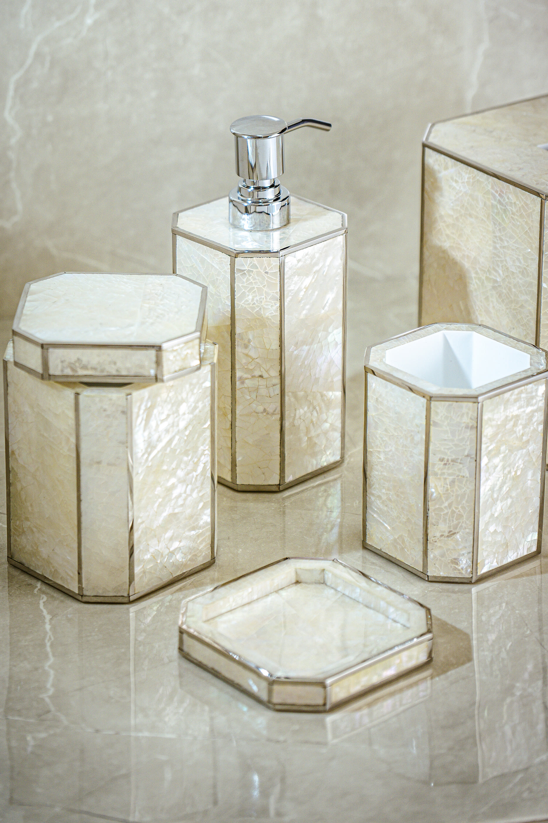 Crackled Mop Shell Tumbler