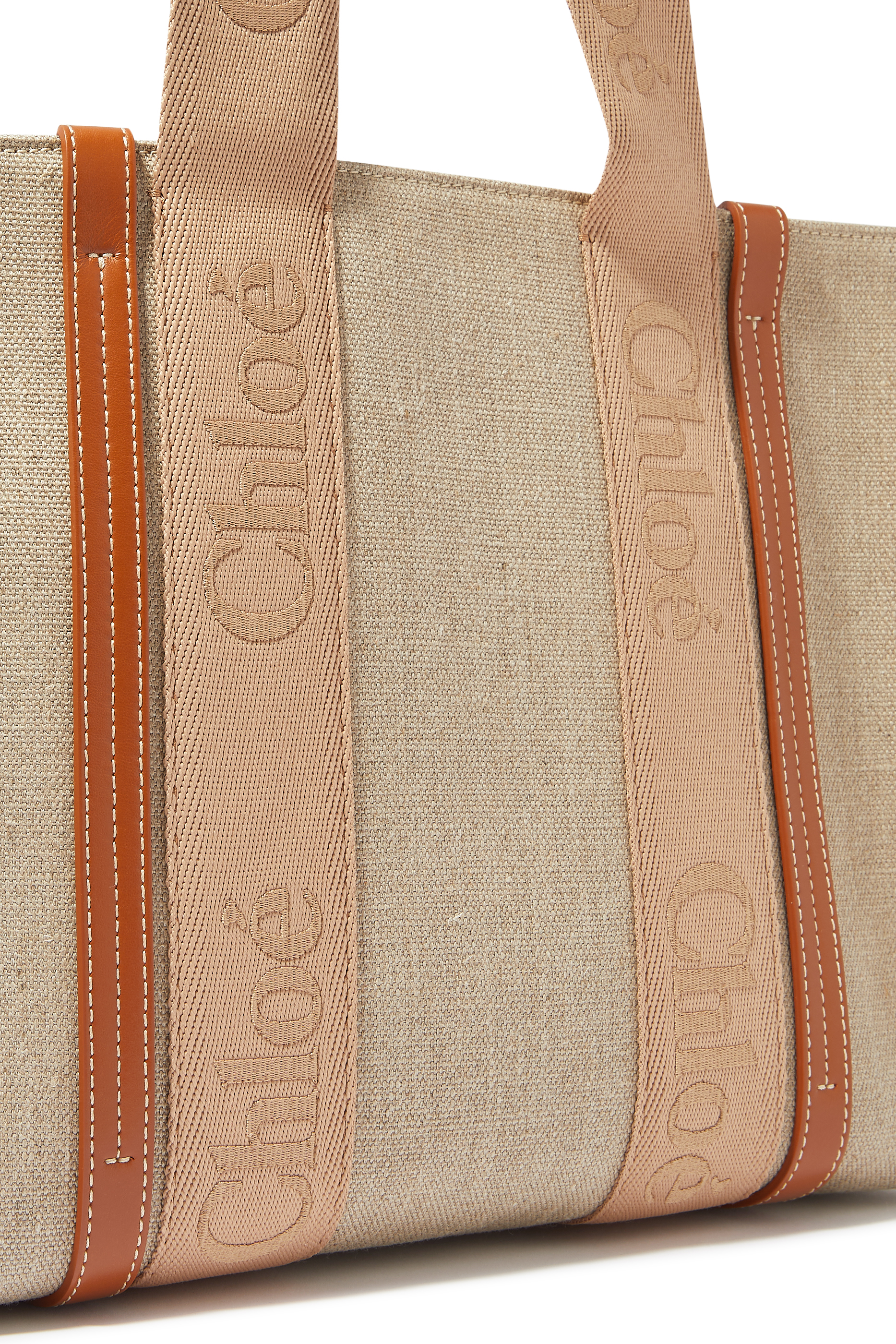 حقيبة يد وودي متوسطة