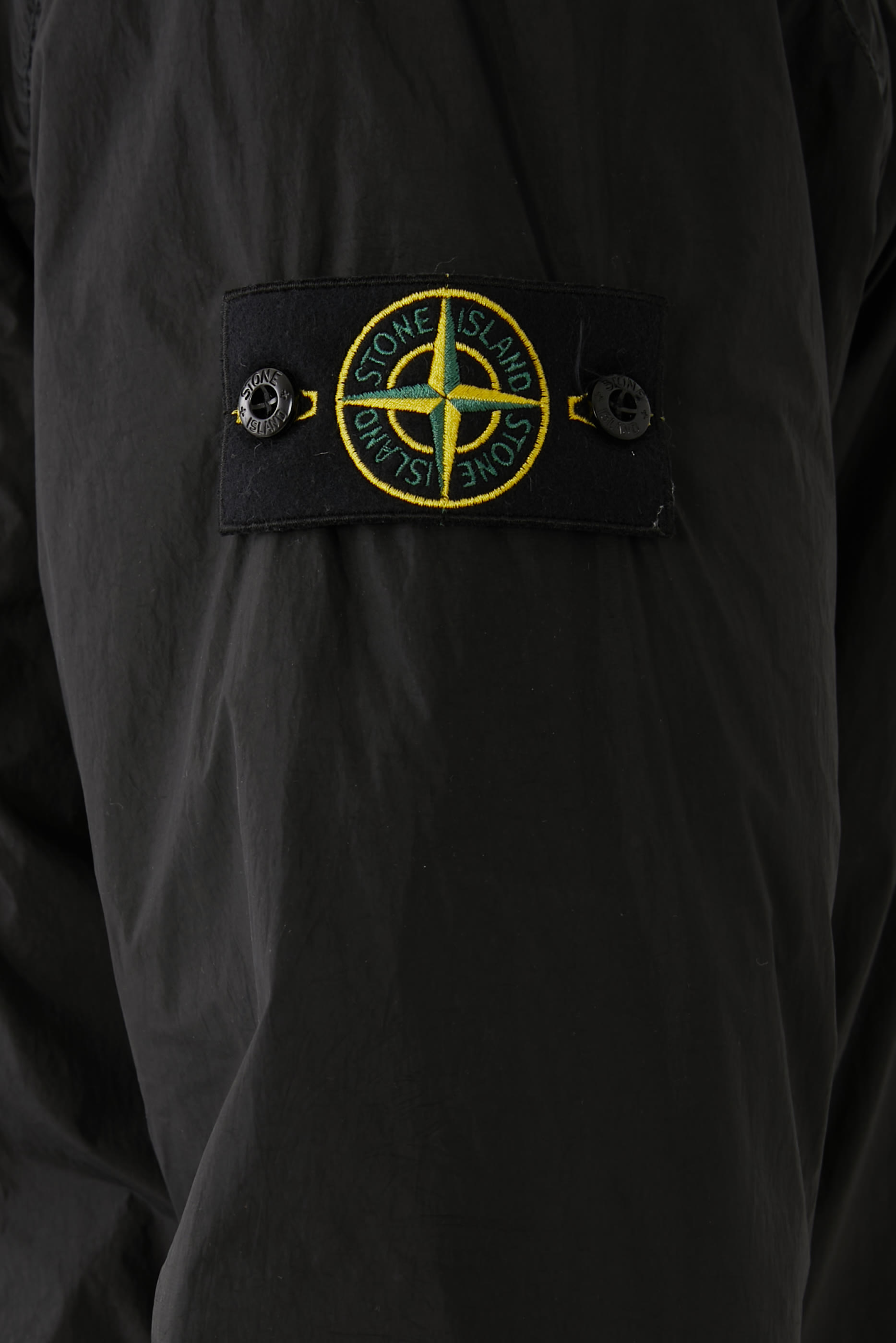 جاكيت خفيف الوزن مقاوم للريح