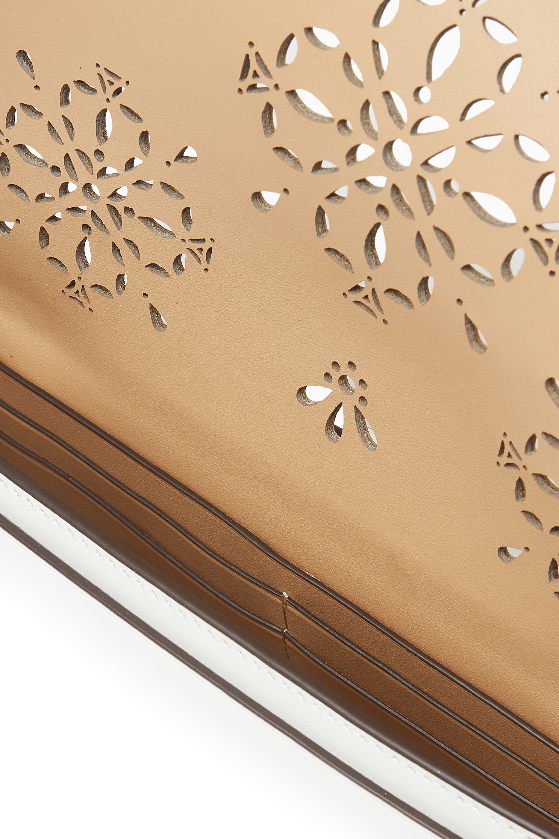 حقيبة صغيرة سيرينا بسلسلة