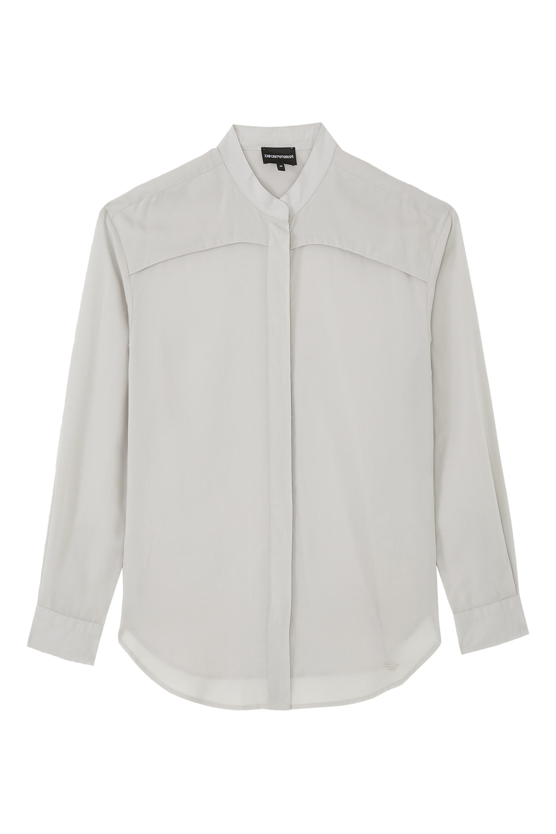 قميص بأكمام طويلة