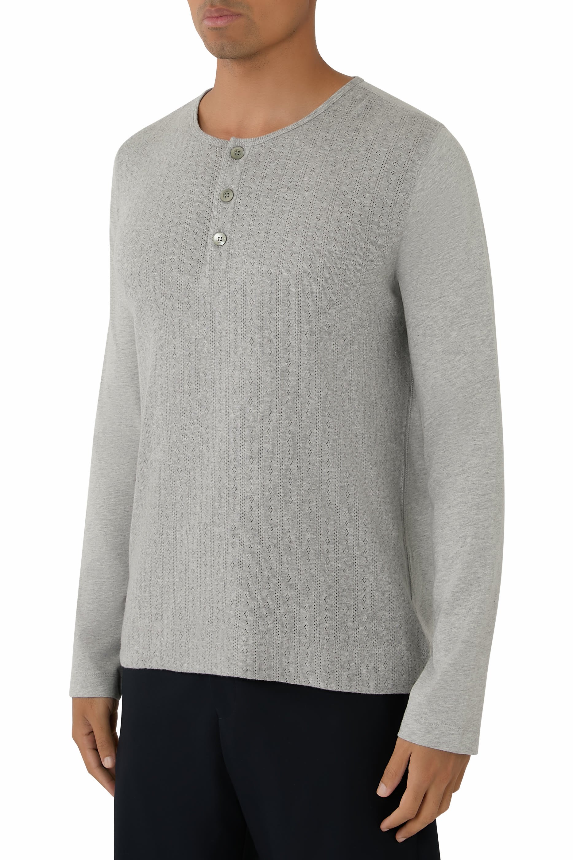 تيشيرت بياقة هينلي بونتيل