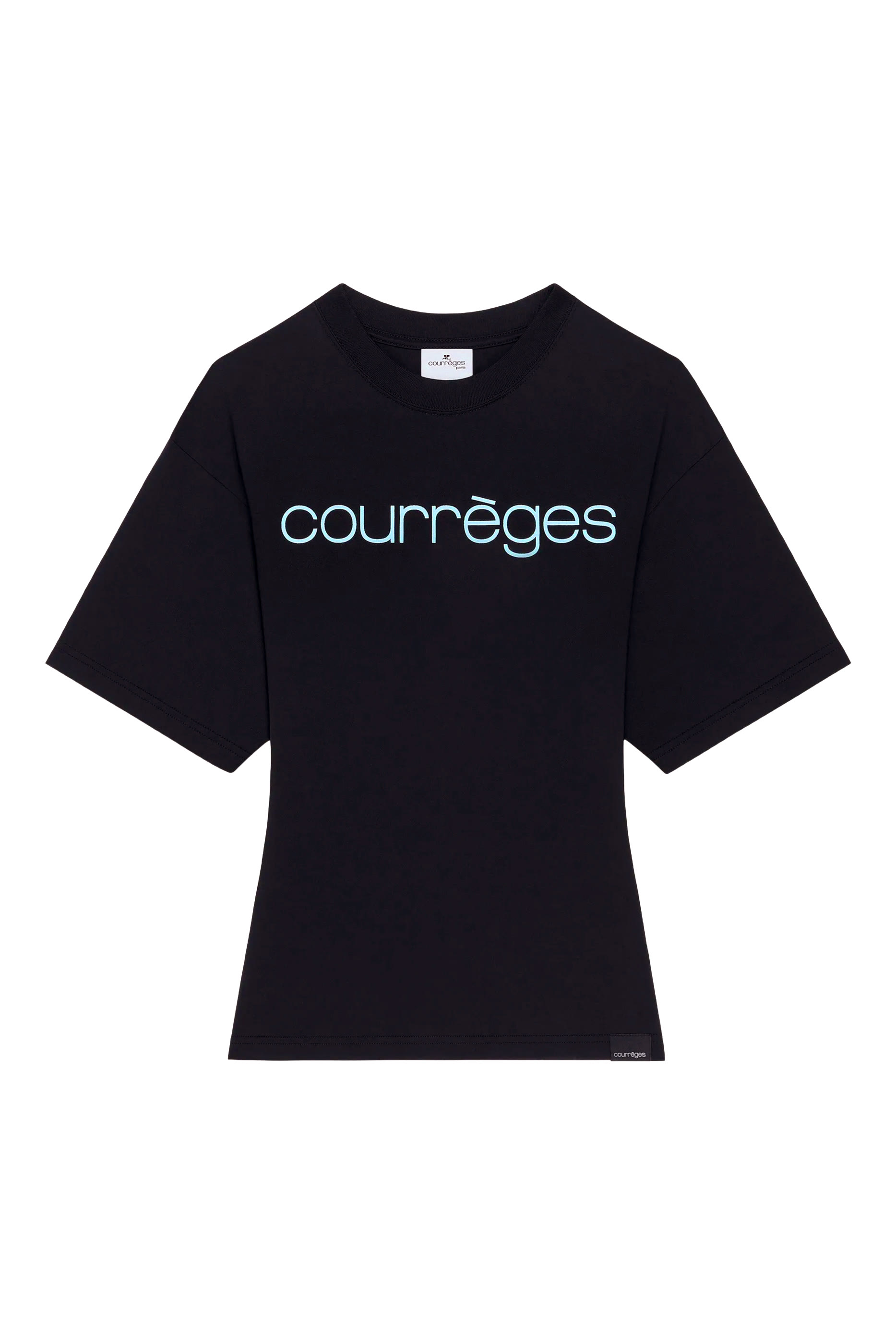 تيشيرت بقصة ضيقة عند الخصر ونقشة شعار الماركة