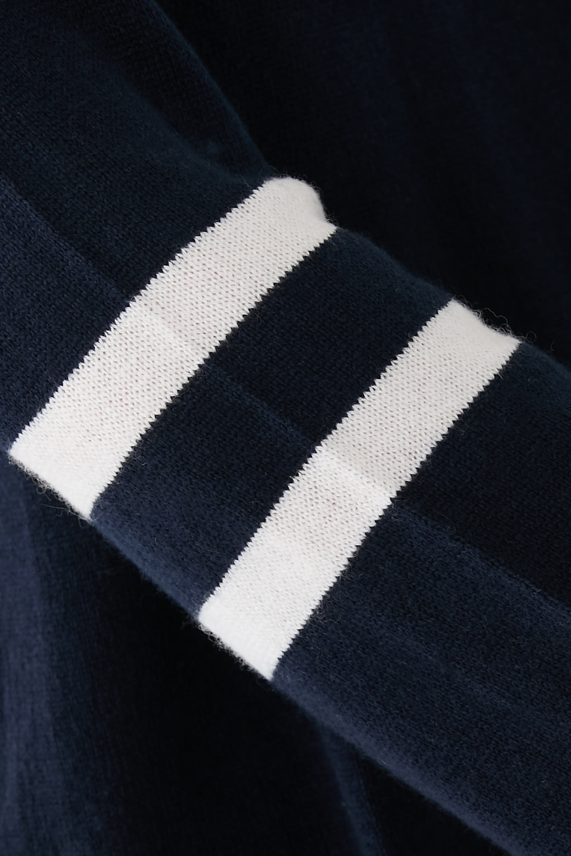 هودي بحواف بلون مغاير كشمير