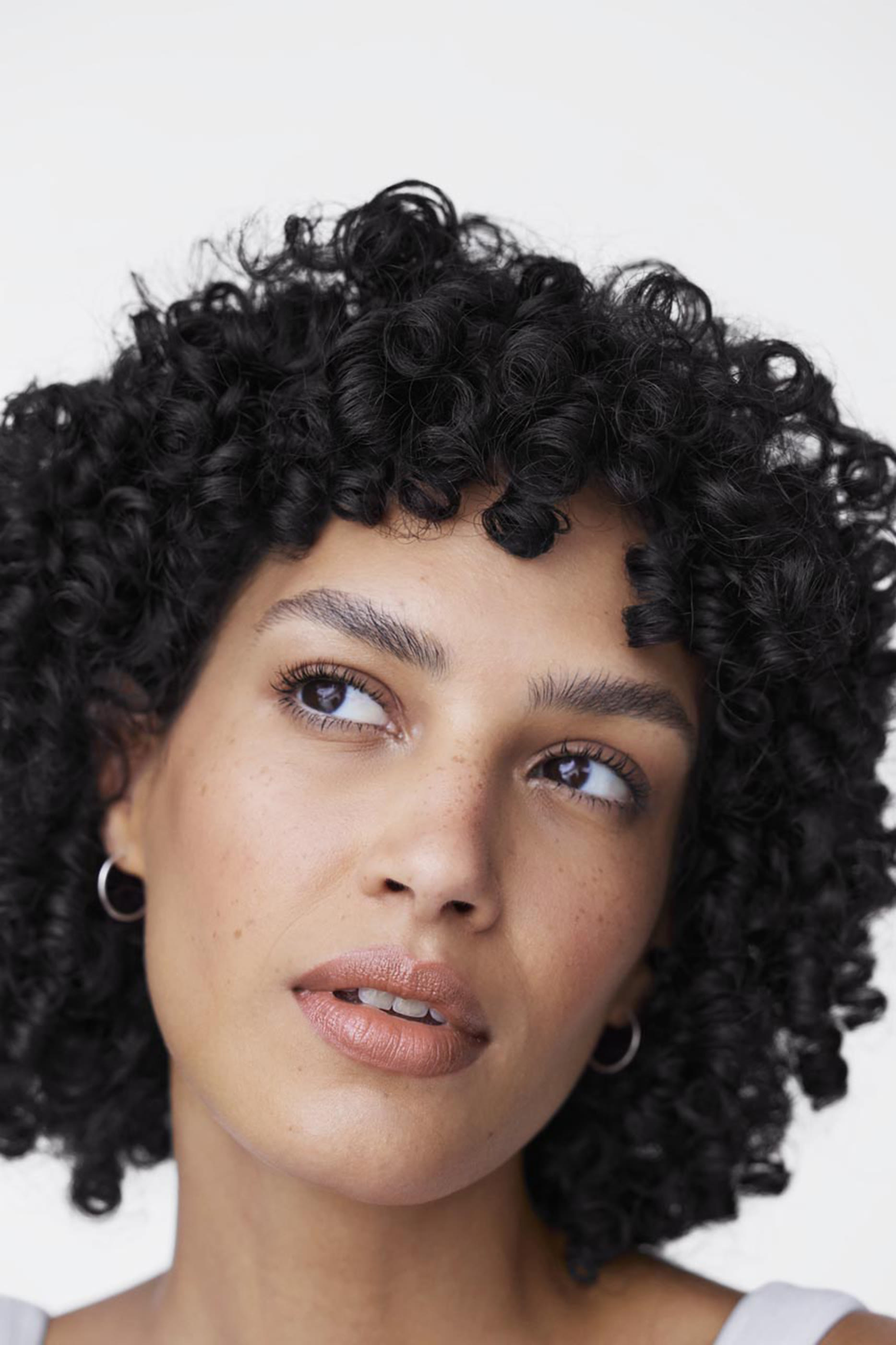 أحمر شفاه بوب يدوم طويلا