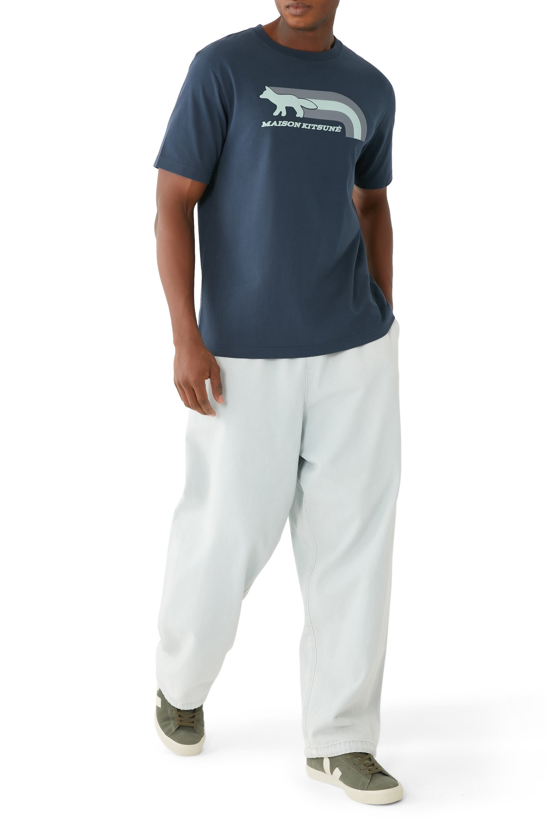 تيشيرت كومفورت بطبعة ثعلب