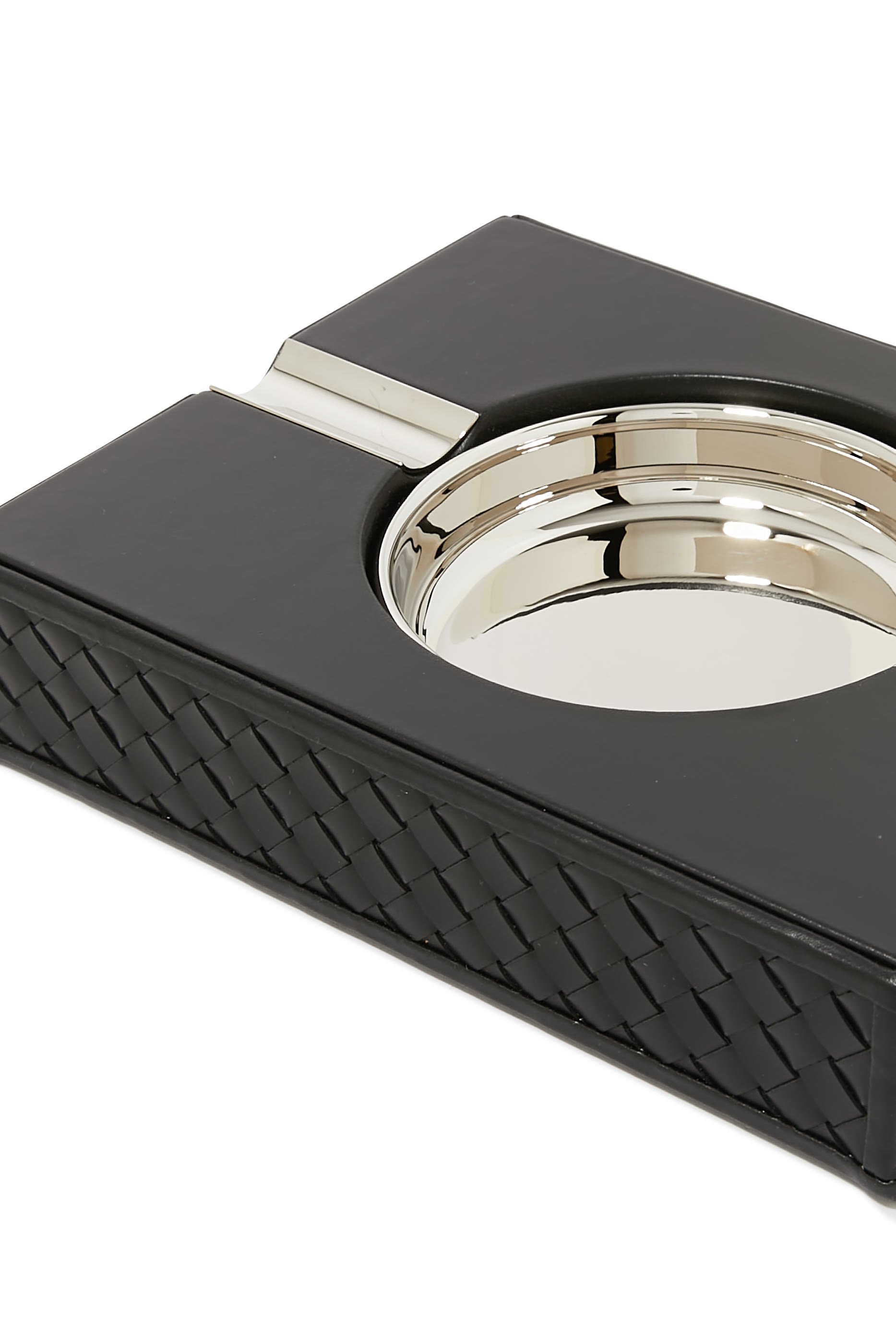 منفضة سجائر زينو