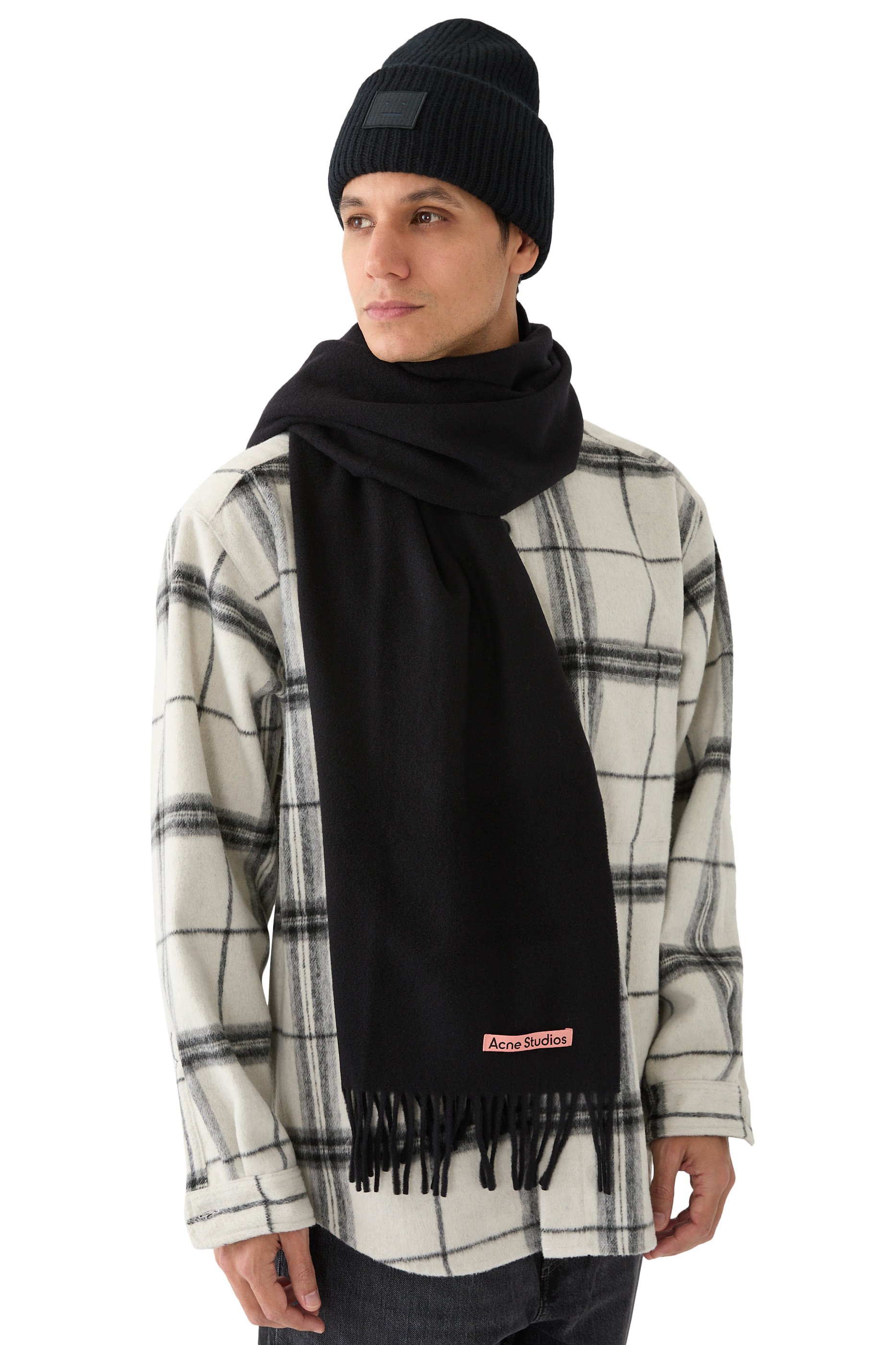 وشاح بشراشيب صوف