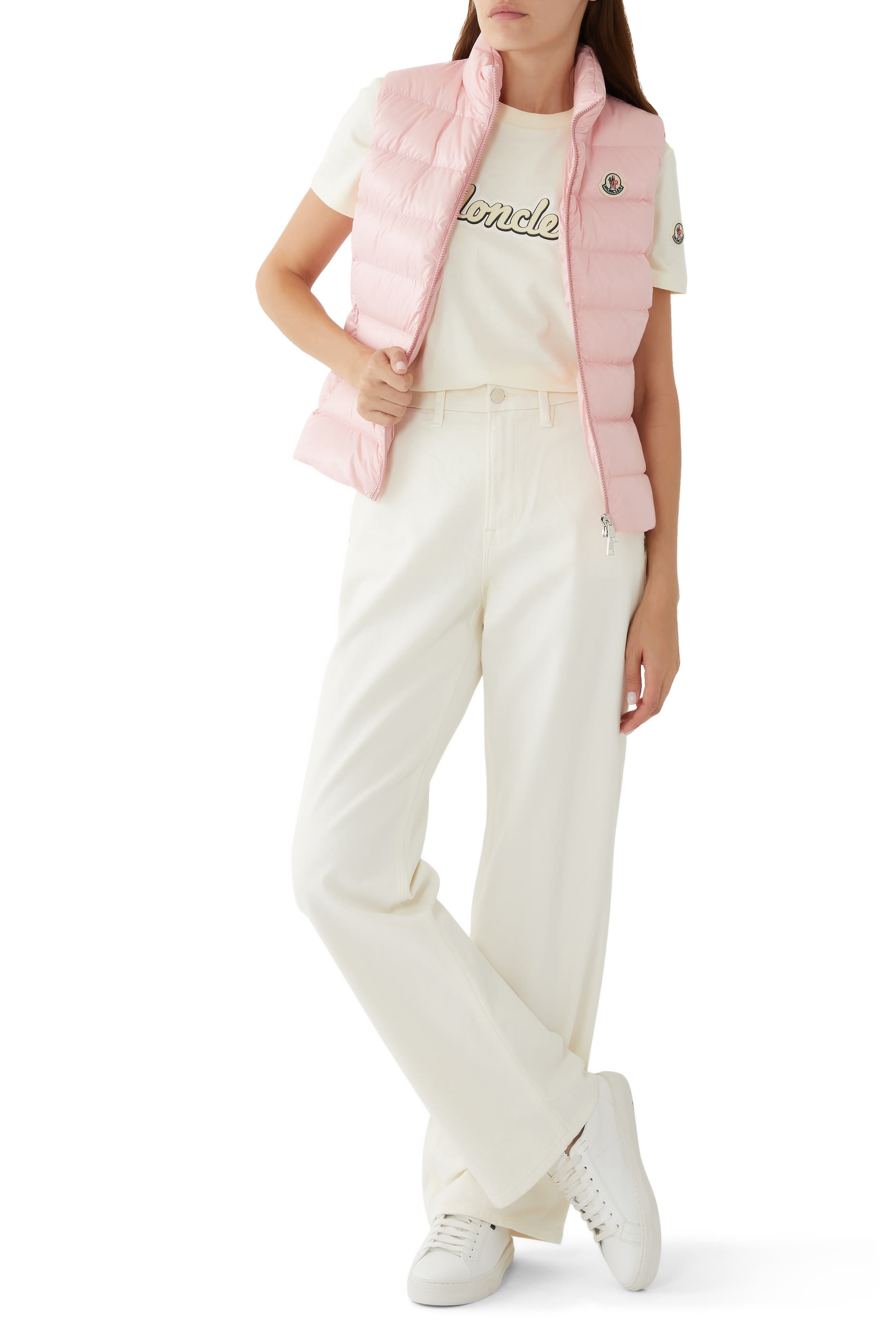 تيشيرت بطبعات شعار الماركة