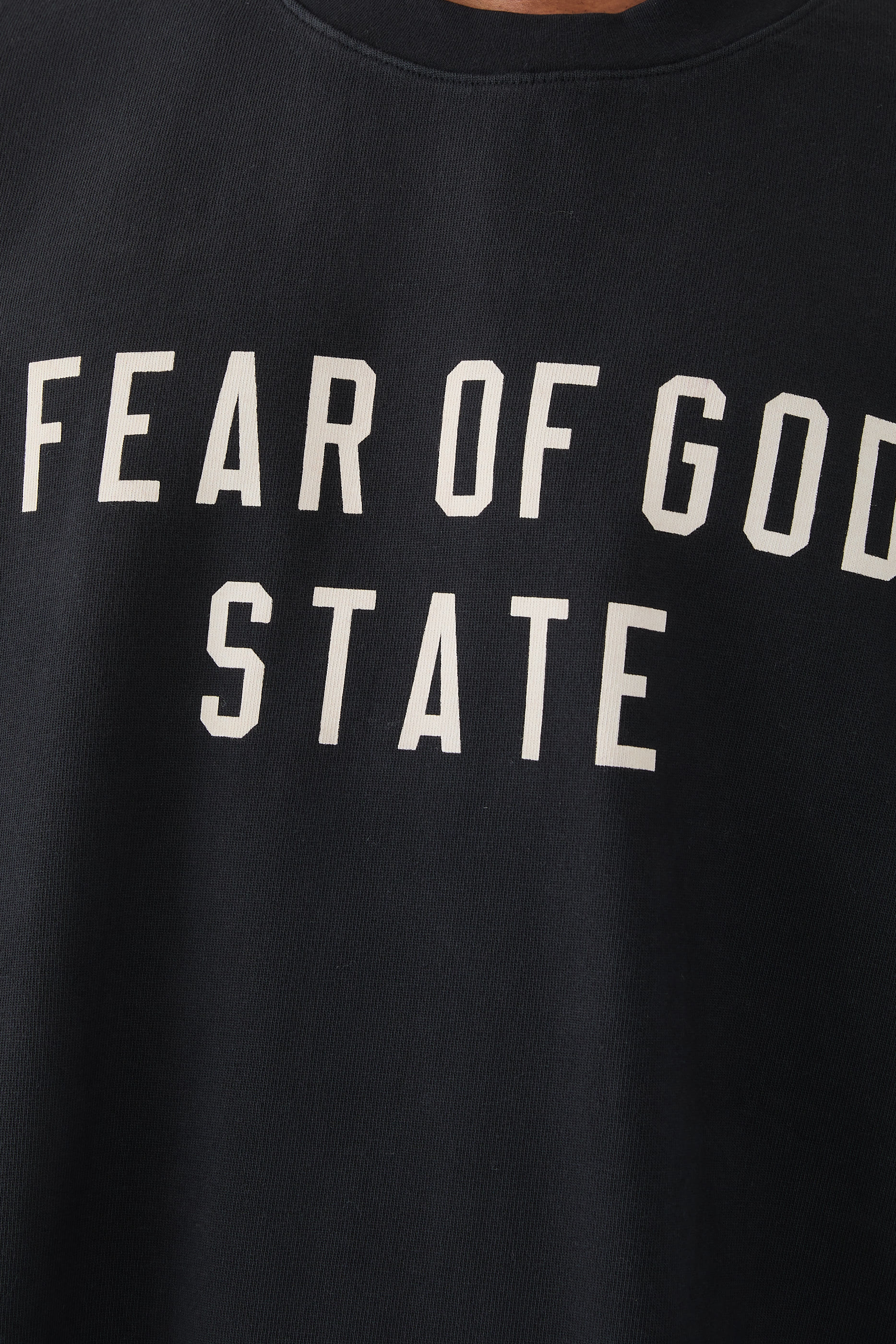 تيشيرت بياقة ضيقة قطن ثقيل