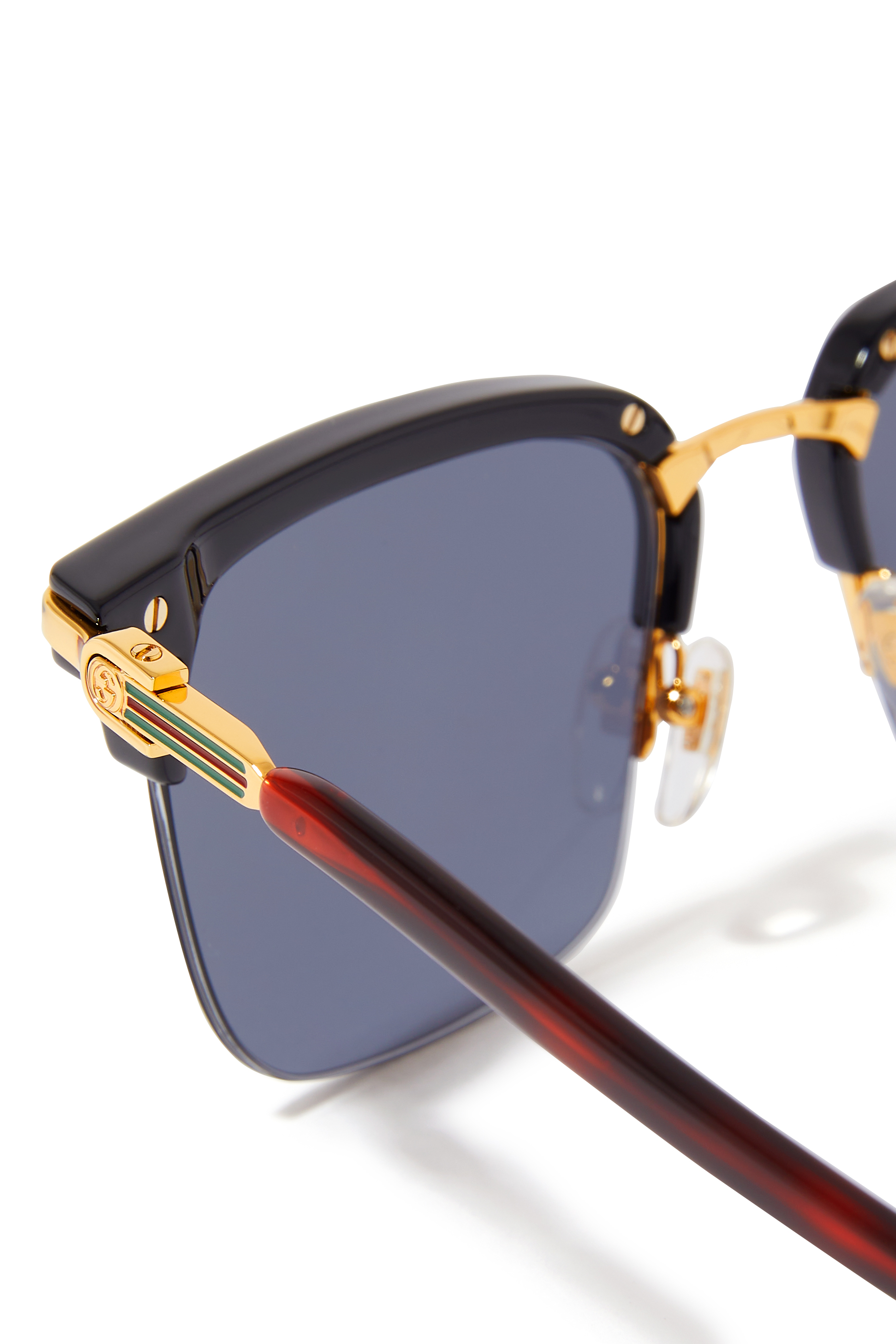 نظارة شمسية بإطار مستطيل