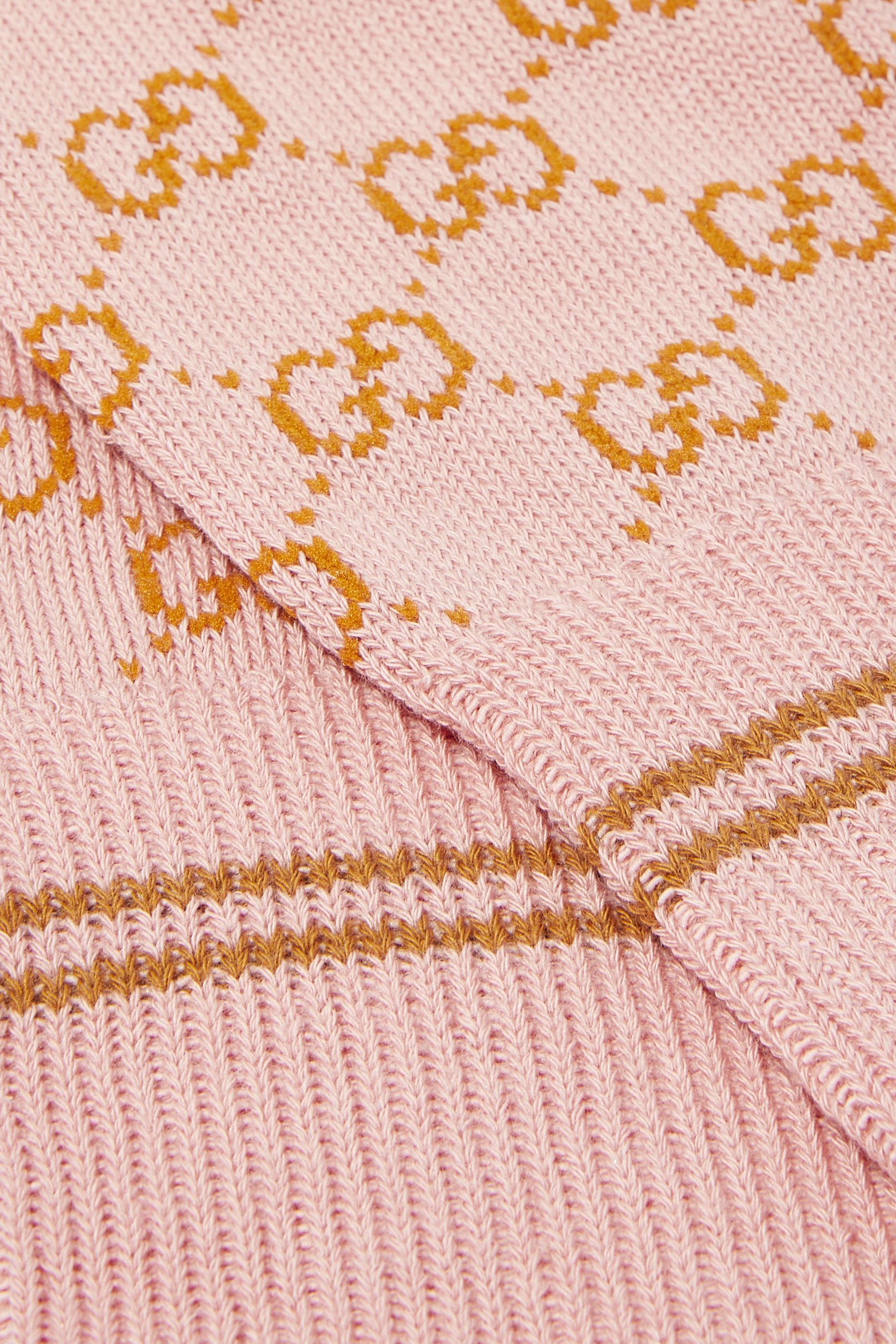 جوارب بحرفي شعار الماركة