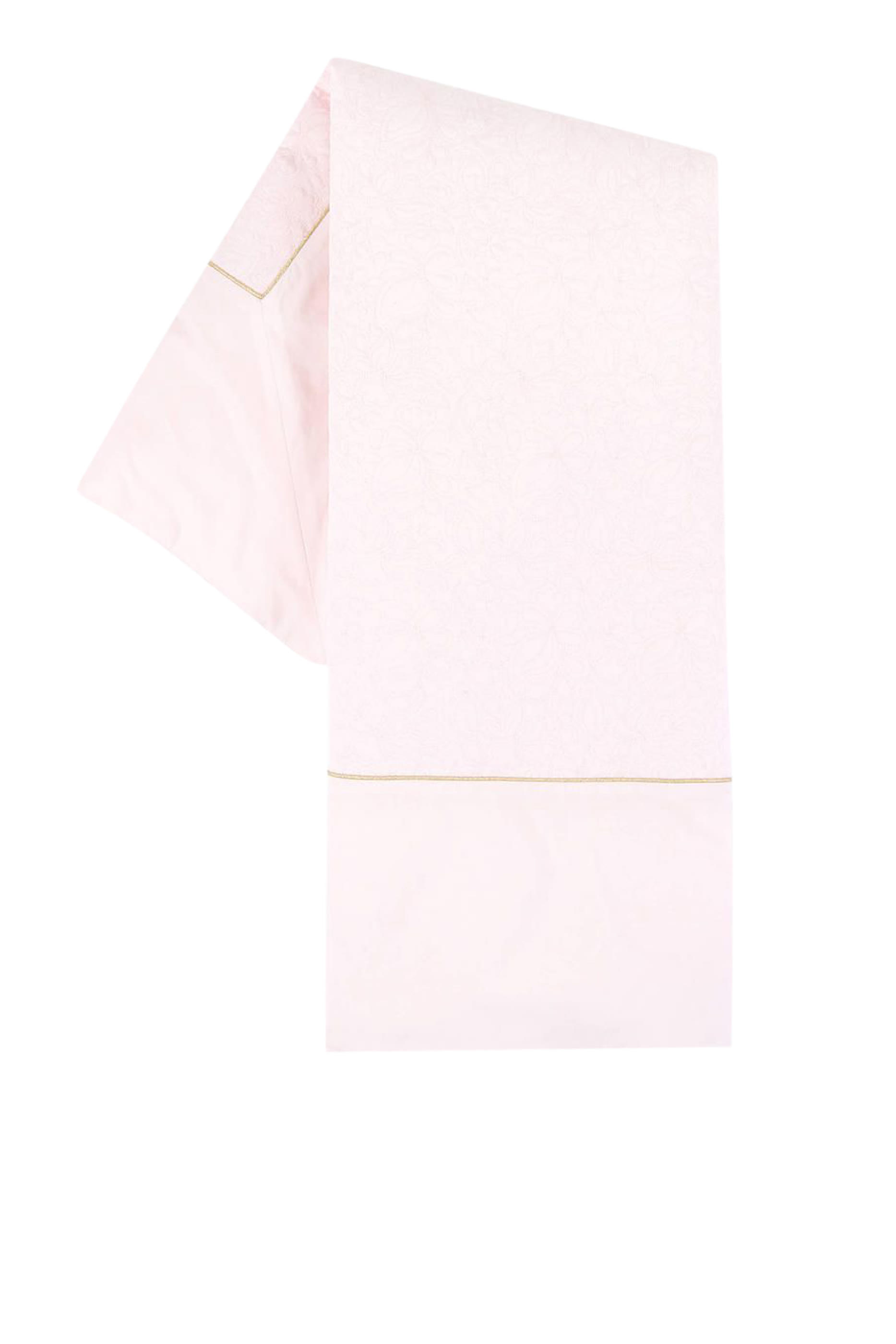 بطانية مطرزة