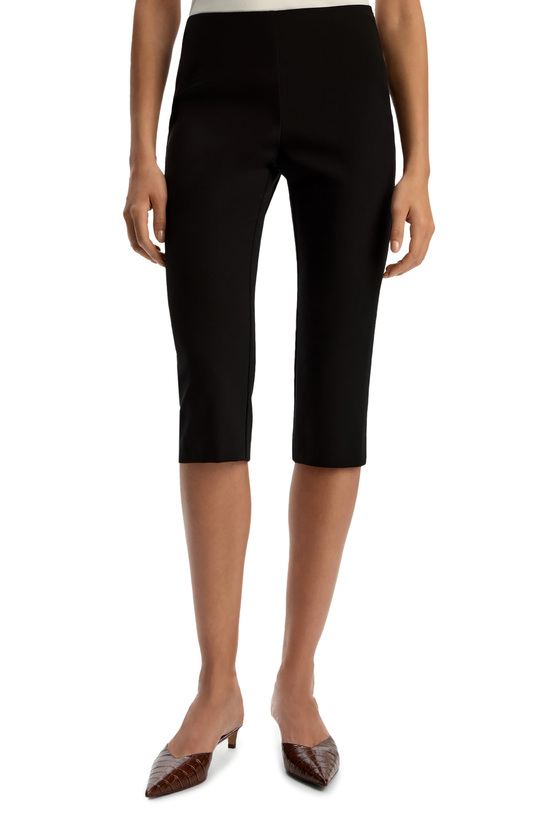 بنطال بقصة قصيرة