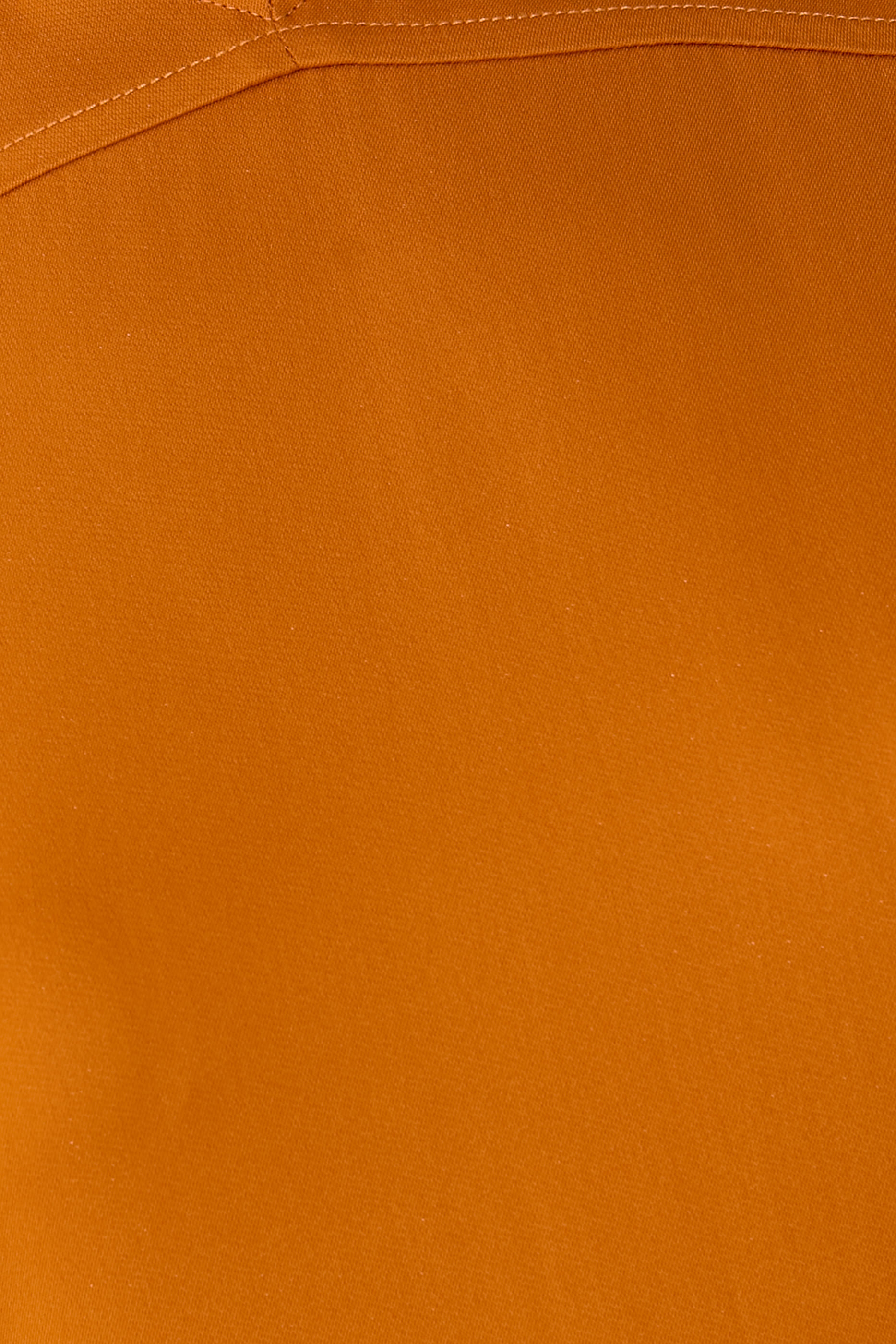 فستان كيك بأكمام منسدلة وقصة متوسطة الطول