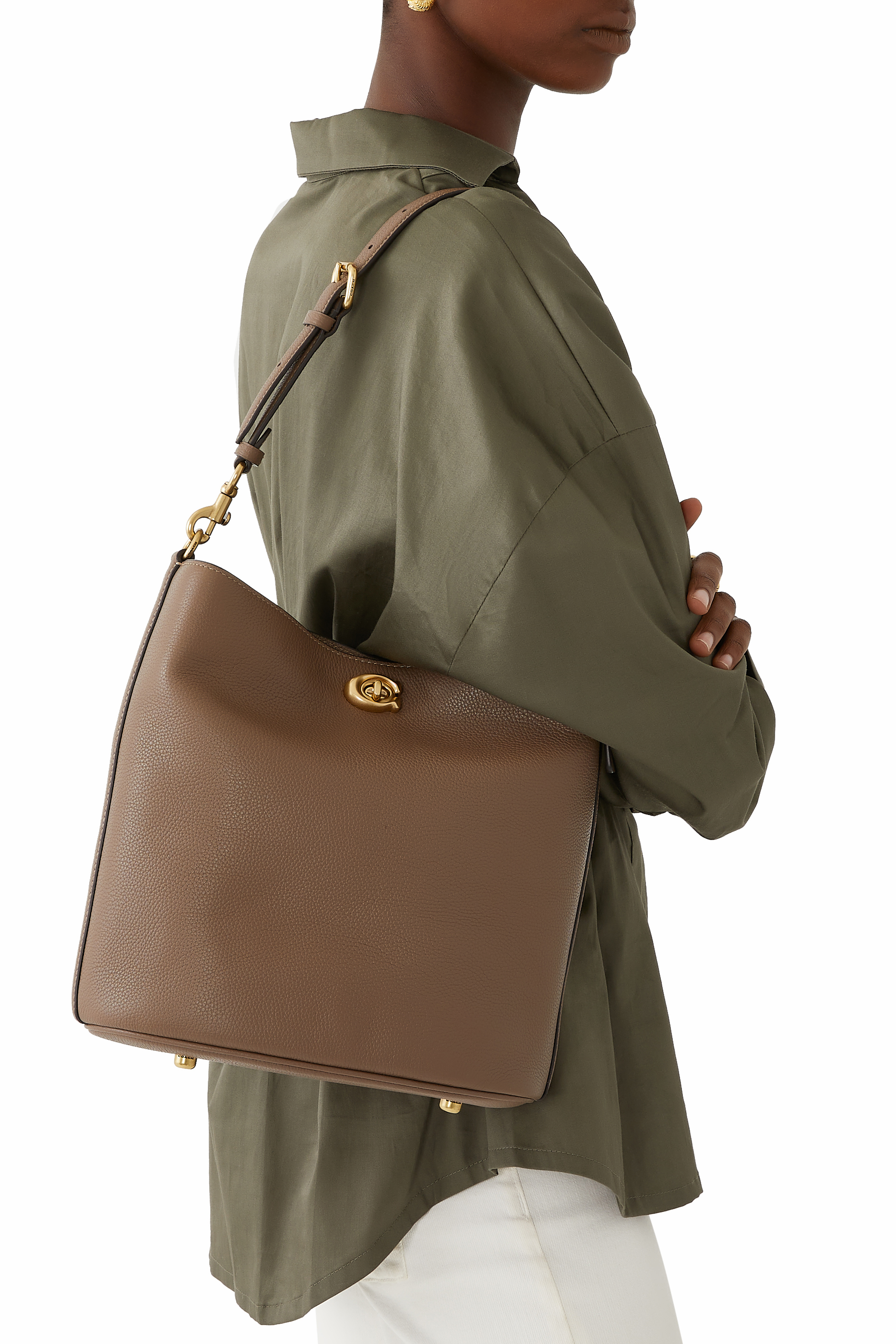 حقيبة باكيت ويلو جلد لامع