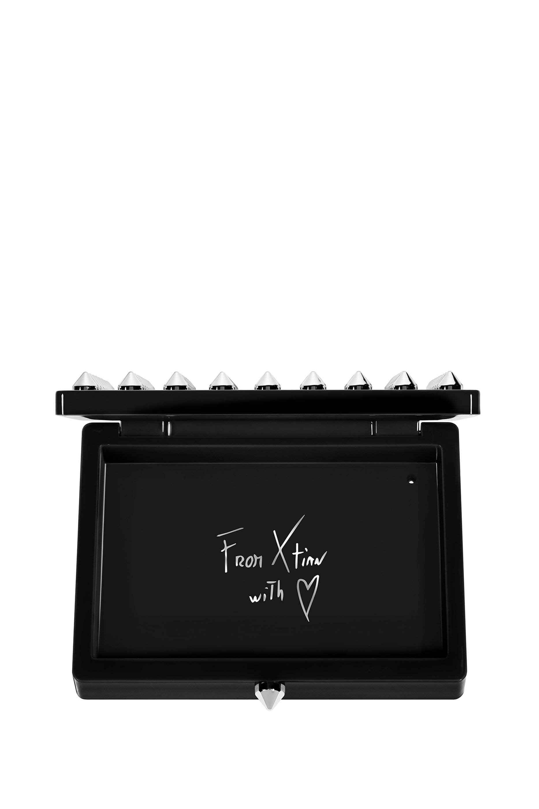 علبة لوحات المكياج قابلة لإعادة الملء