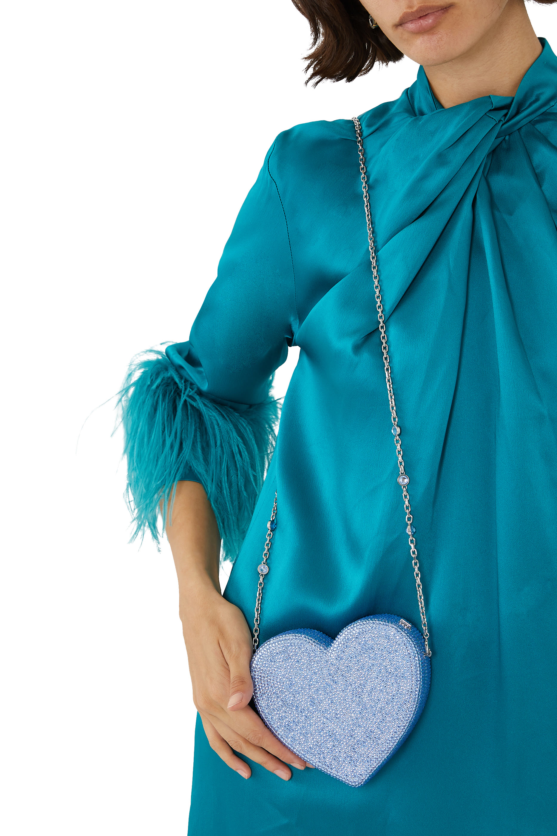 كلاتش بتصميم قلب مرصع بالكريستال