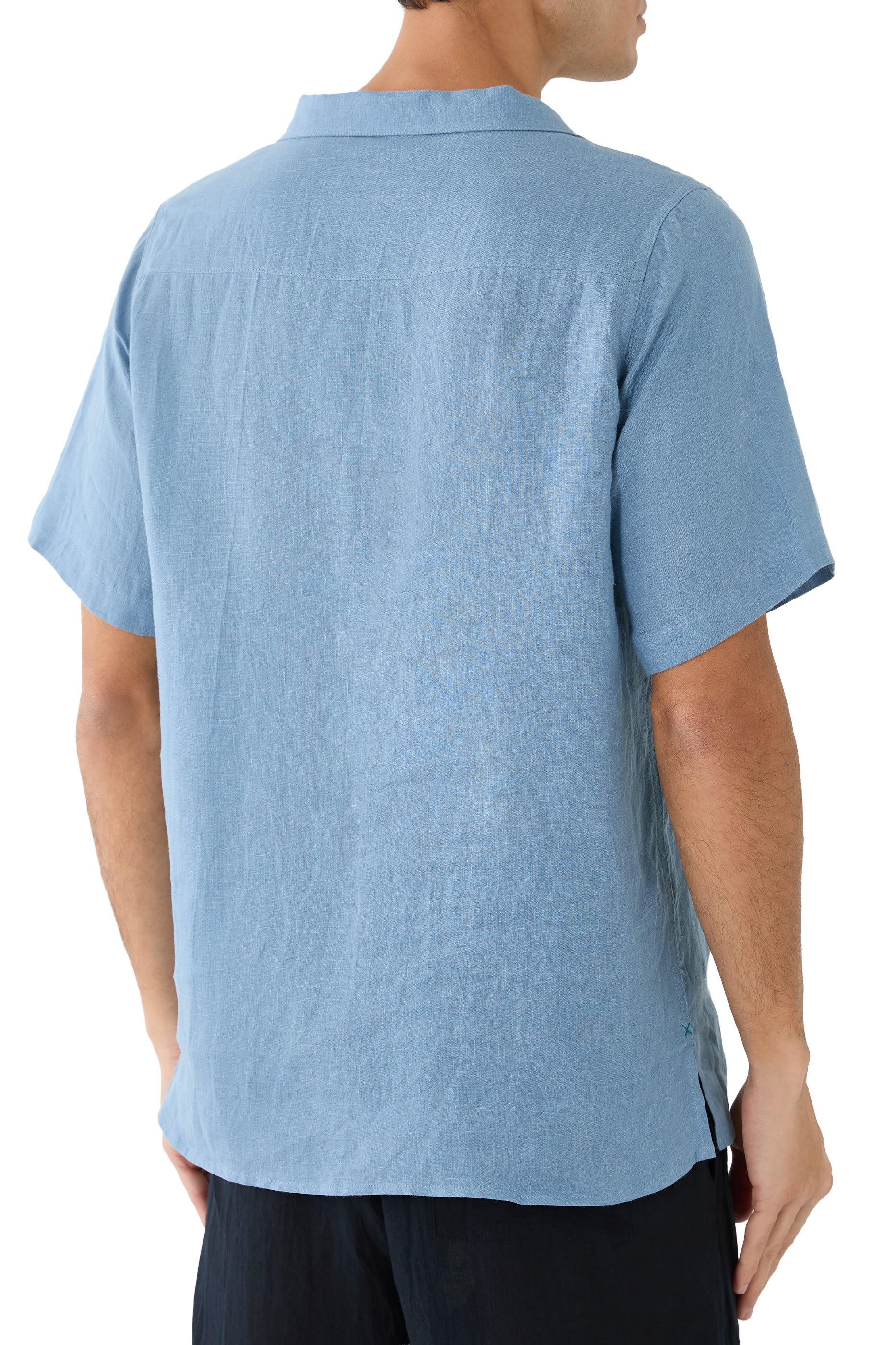 قميص بياقة مطوية