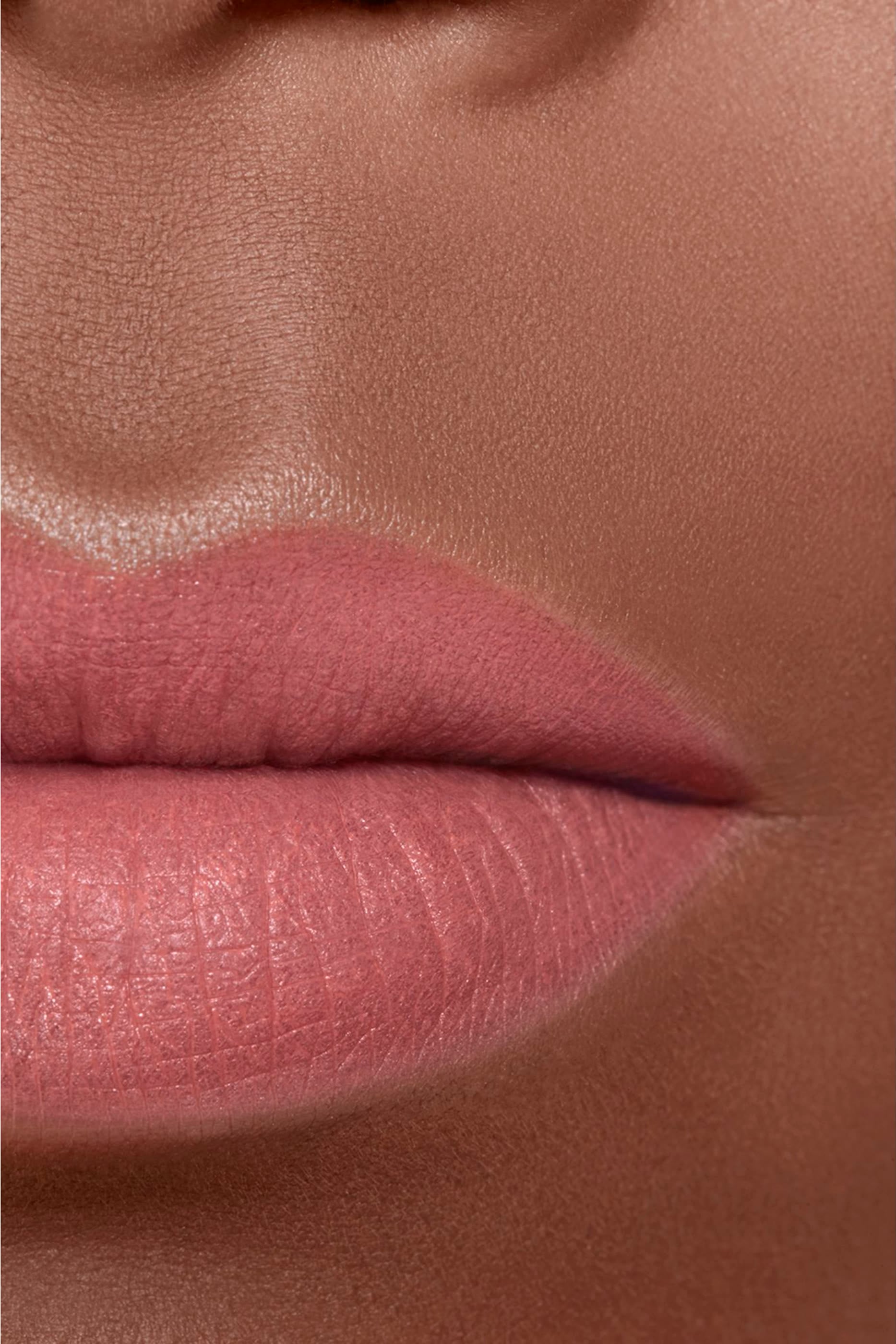 Rouge Allure Velvet Luminous Matte Lip Colour