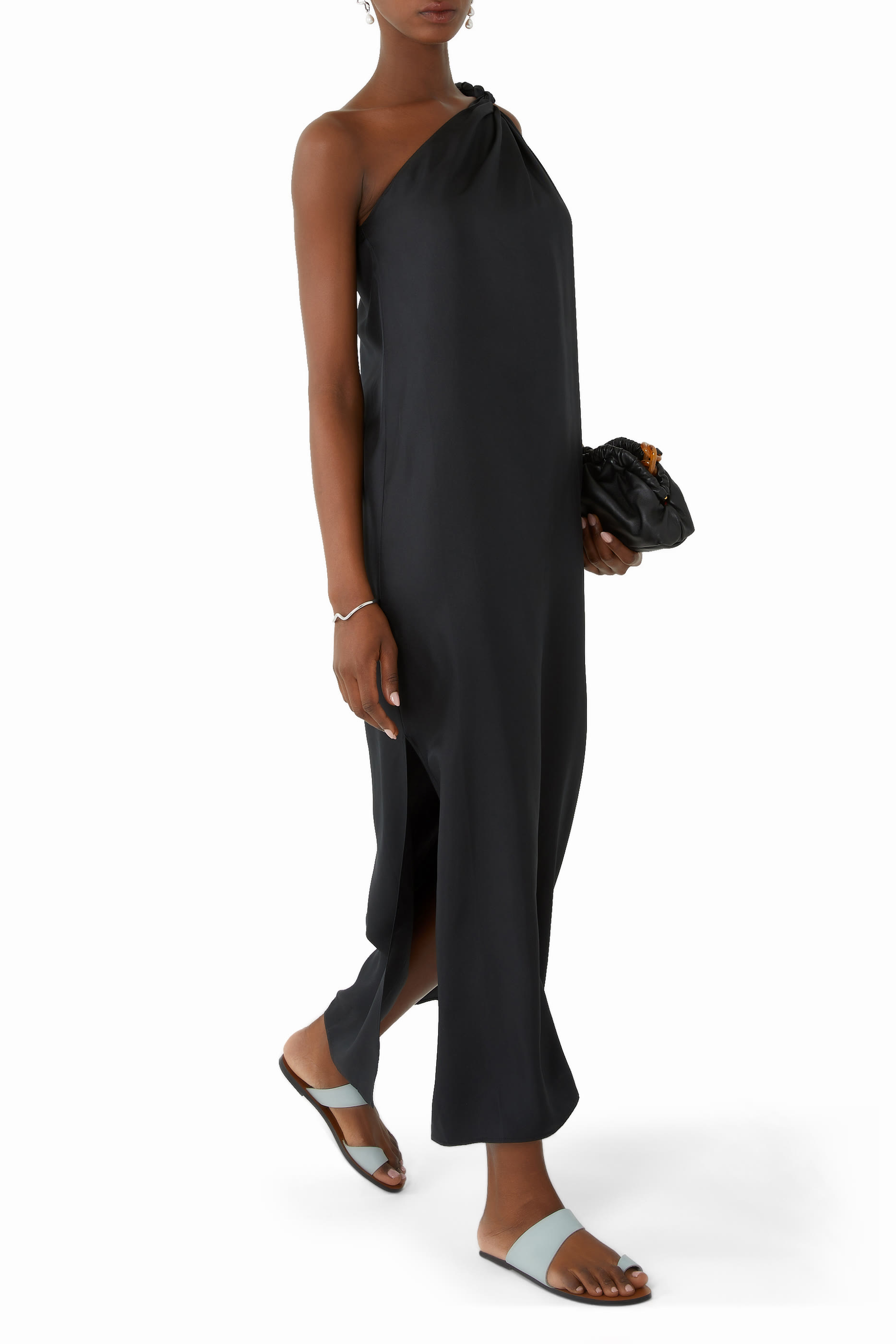 فستان أديلا متوسط الطول بكتف واحد