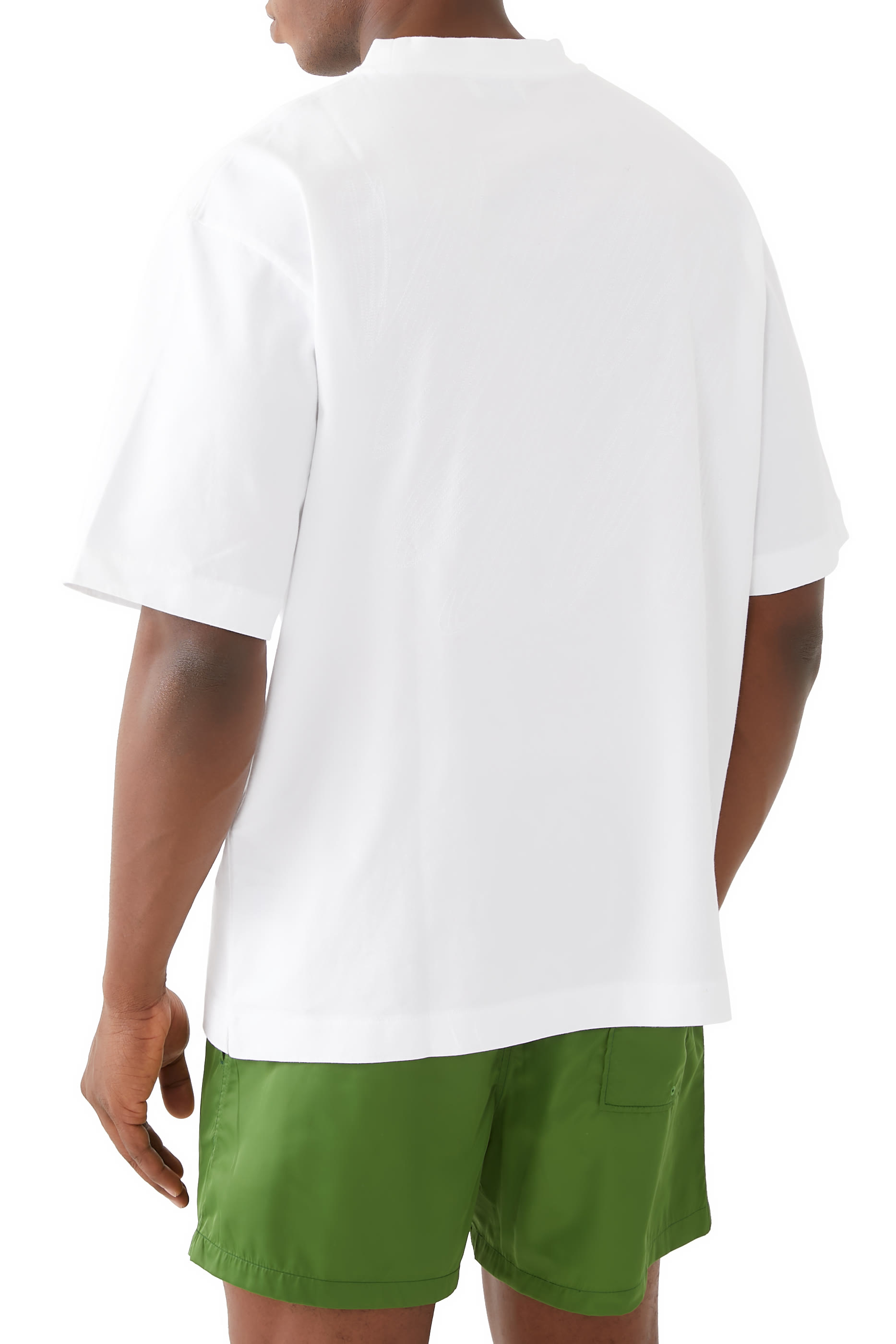 تيشيرت بشعار الماركة