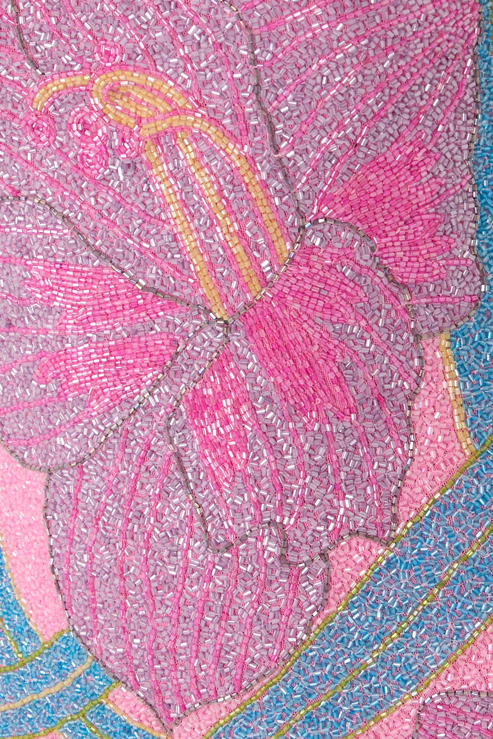 فستان تيفاني قصير مرصع بخرز