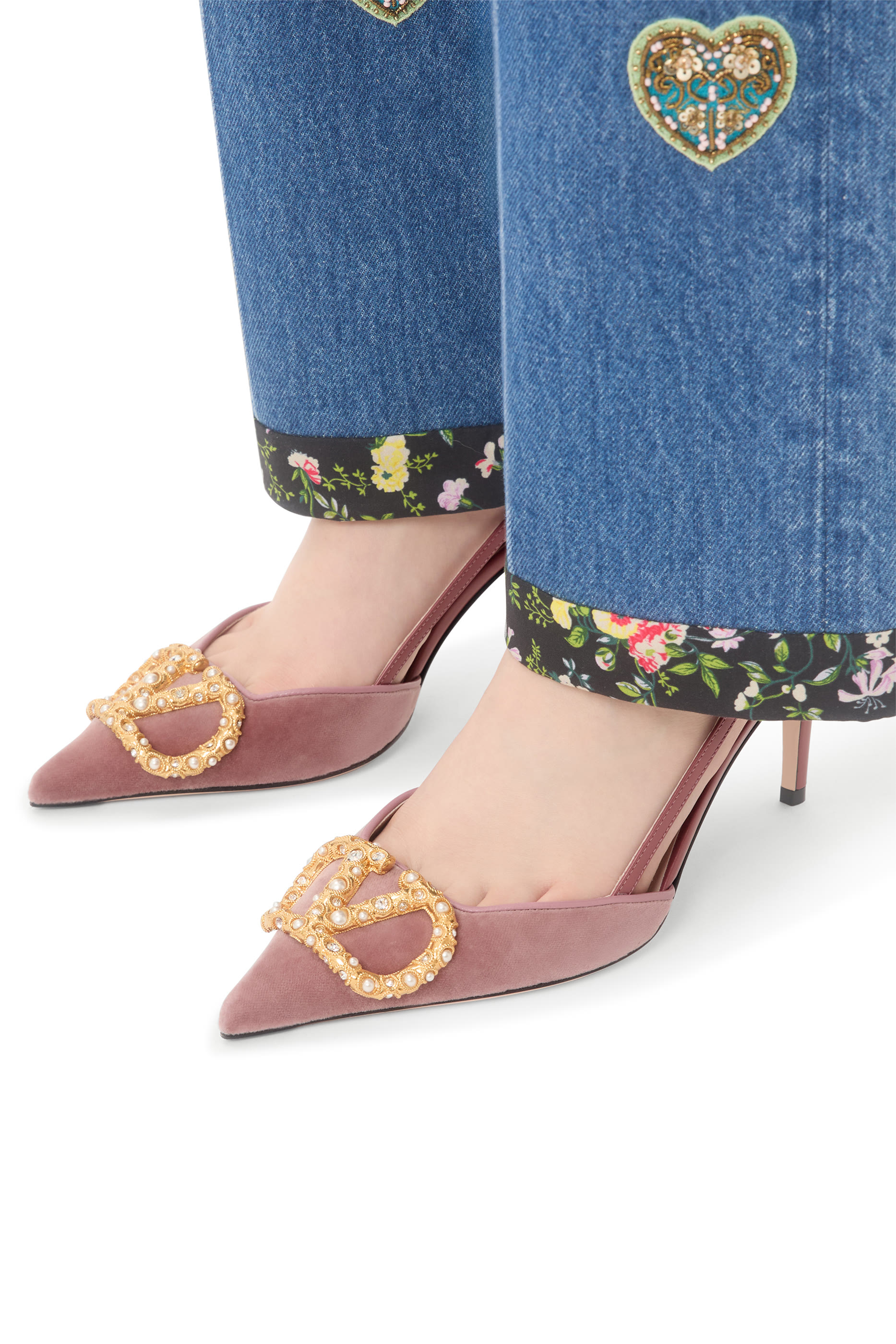 حذاء كلاسيكي 80 بحلية شعار الماركة