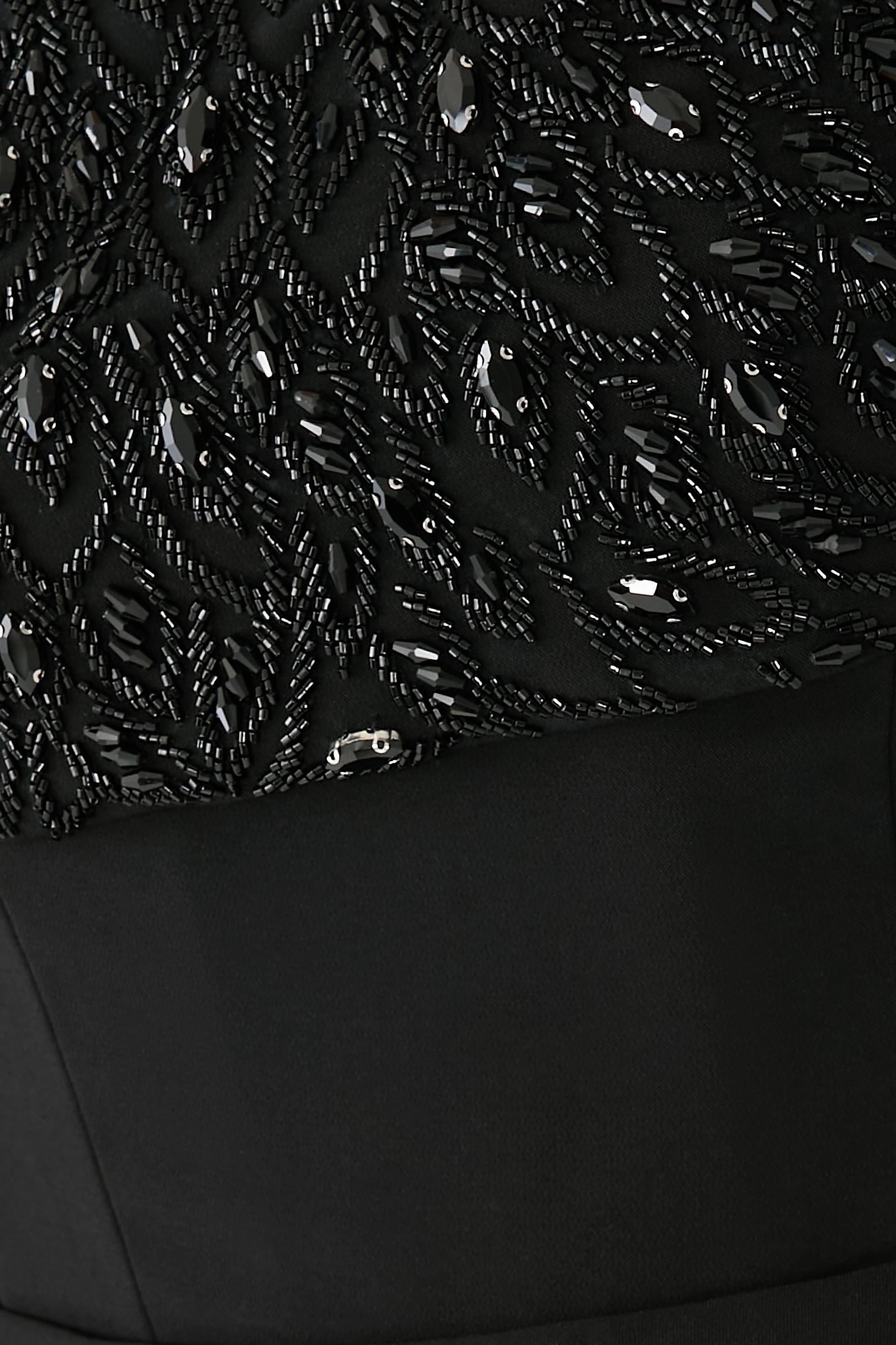 فستان كريب مع بوليرو بخرز